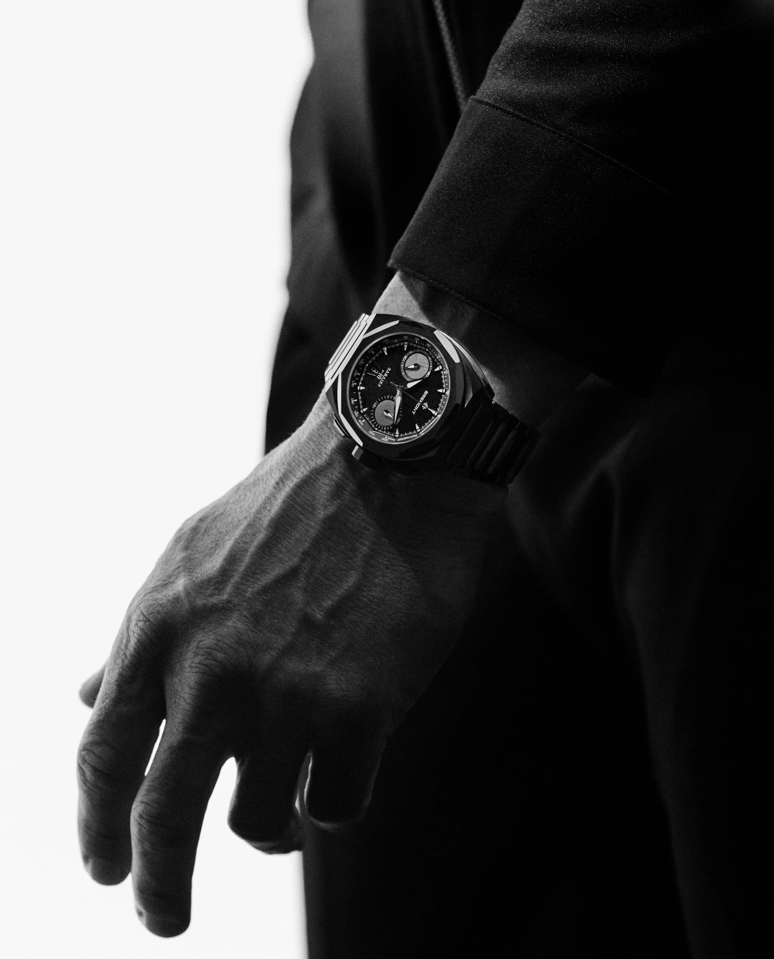 Bremont_Hawking_CMP_003.jpg