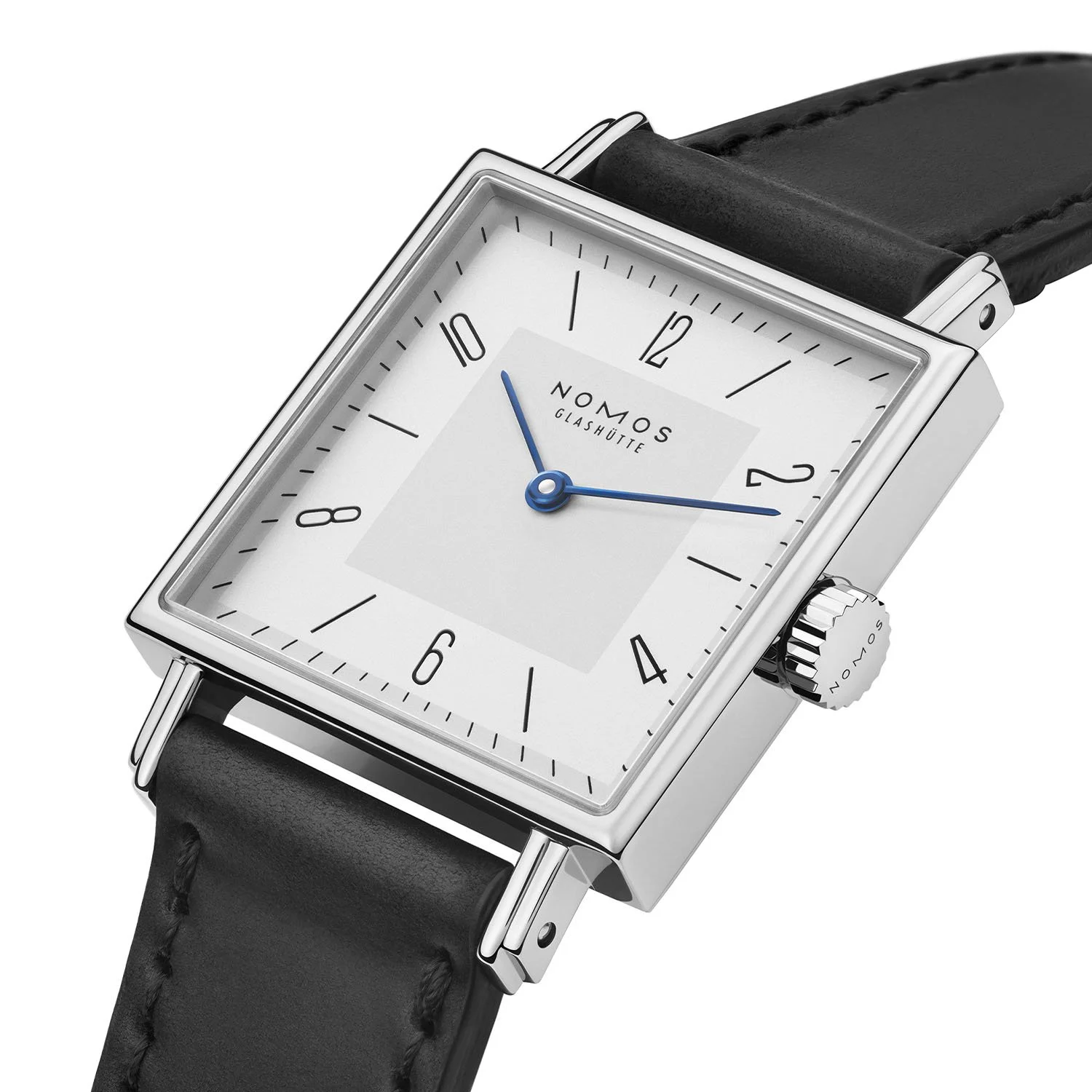 2026-Nomos-Tetra-27-Duo-and-Tetra-27-White-7.jpg