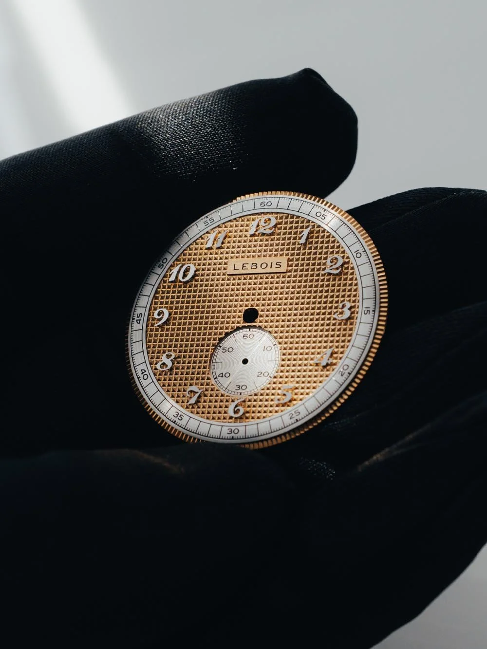 Lebois-Co-Heritage-Atelier-Small-Seconds-Clous-de-Paris-Stroopwafel-7.jpg