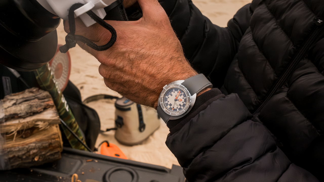 DOXA SUB Army 200T for Hodinkee: o mostrador areia e cinza Hodinkee do relógio mais raro da história da DOXA