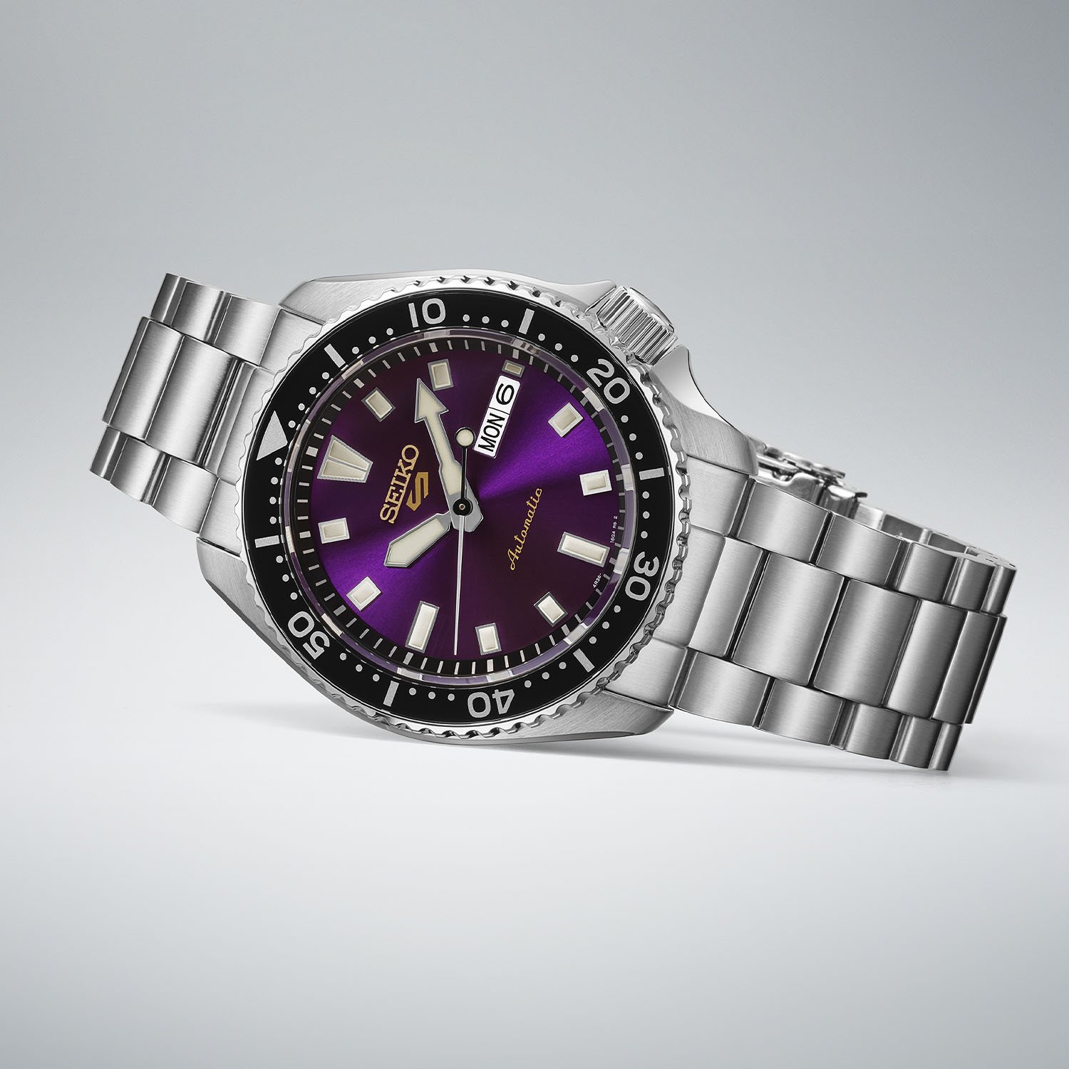Seiko-145th-Anniversary-Edo-Purple-Collection-Alpinist-HBC006-Presage-Cocktail-HCB006-Seiko-5-Sports-SKX-HDB003-2.jpg