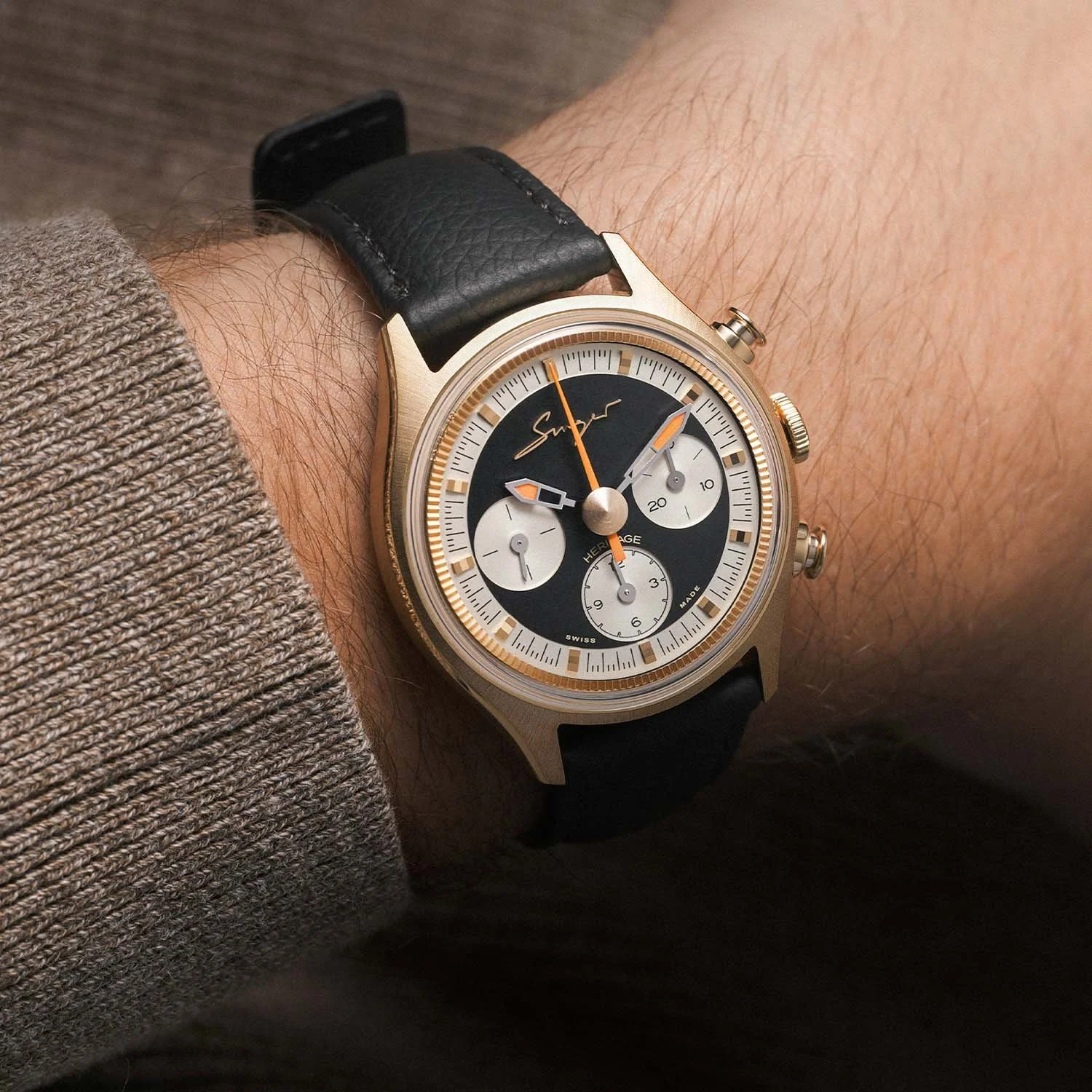 Singer-Heritage-V72-restored-vintage-Valjoux-72-Chronograph-3.jpg