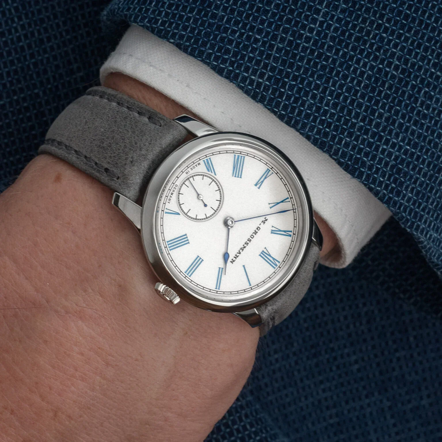 Moritz-Grossmann-Tefnut-36mm-Silver-Plated-by-Friction-Turquoise-Blue-4-1536x1536.webp