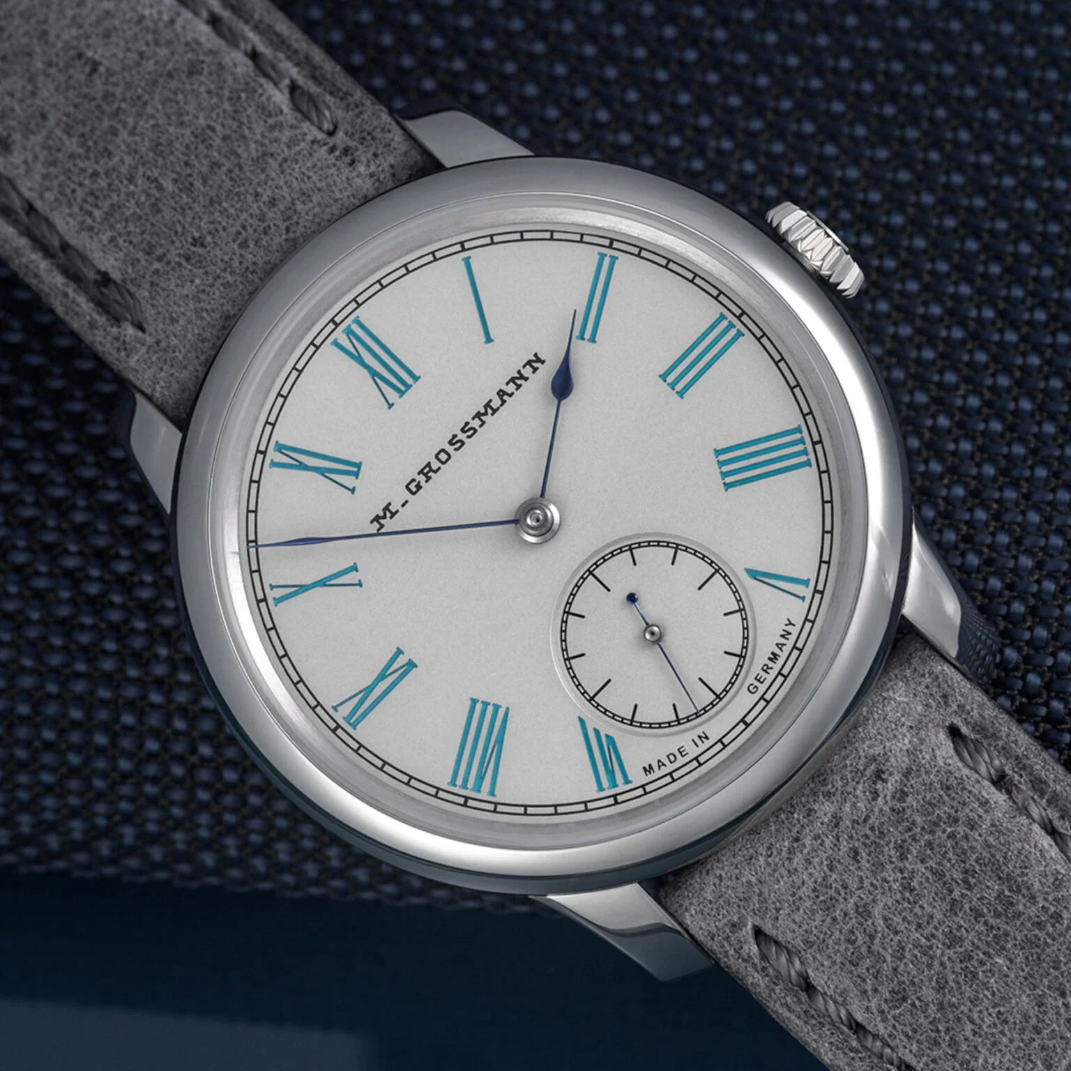 Moritz-Grossmann-Tefnut-36mm-Silver-Plated-by-Friction-Turquoise-Blue-7-1536x1536.webp