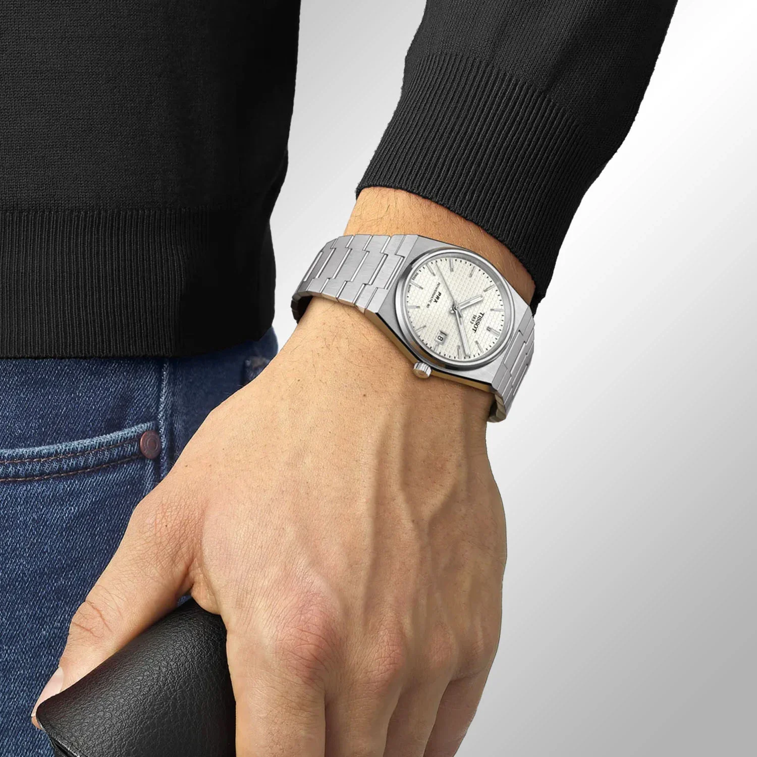 Tissot-PRX-40mm-Powermatic-80-Mother-of-Pearl-Dial-7.webp