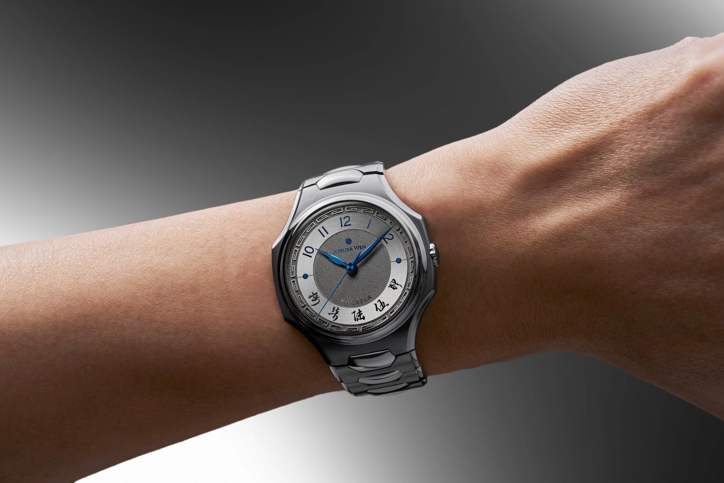 Atelier Wen x Massena LAB Inflection Shuò White Gold - Wrist.jpg