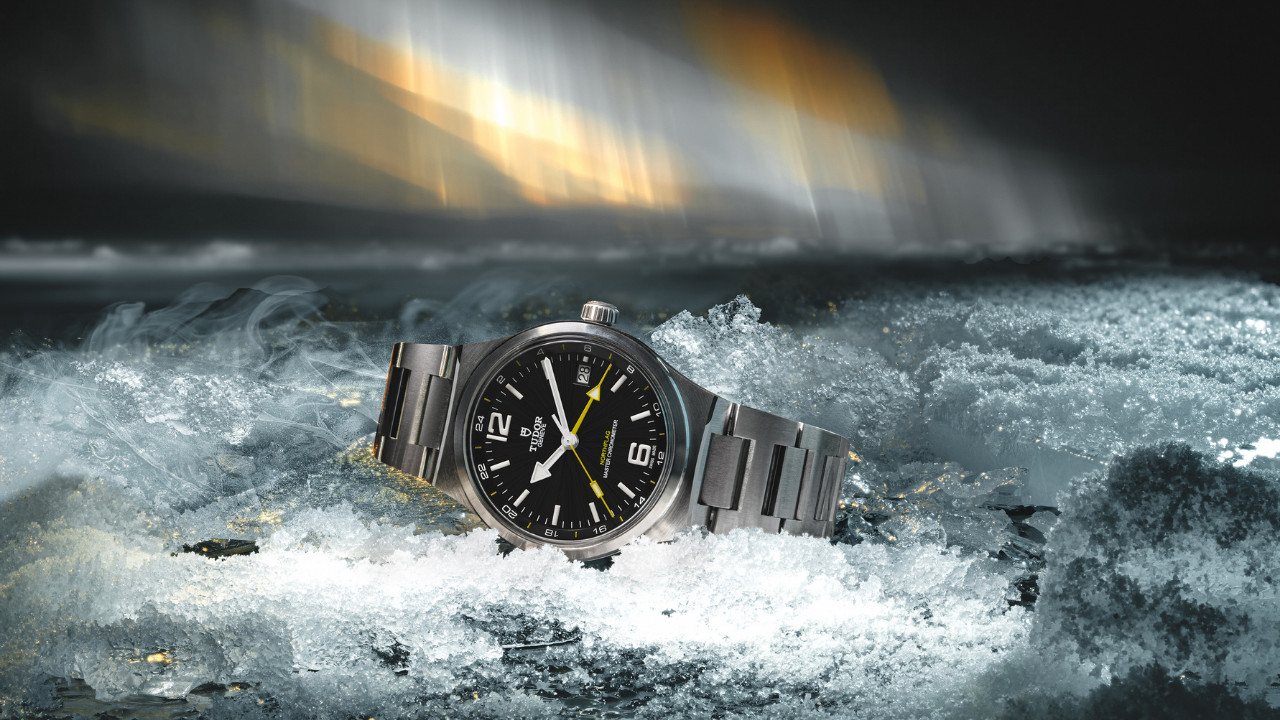 Tudor Northflag GMT Master Chronometer: índices cerâmicos monopeça, 65 horas garantidas pela METAS e a segunda vida do relógio da Expedição Britânica à Groenlândia