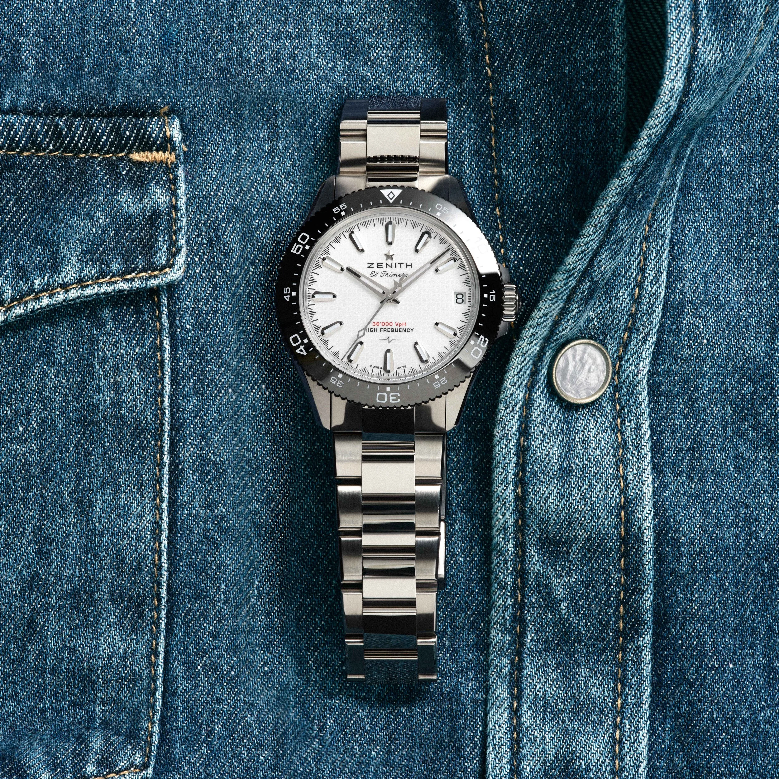 2-STILL-3_CHRONOMASTER-Solo-Sport_03.5000.3620.69.M5000_1x1.jpg