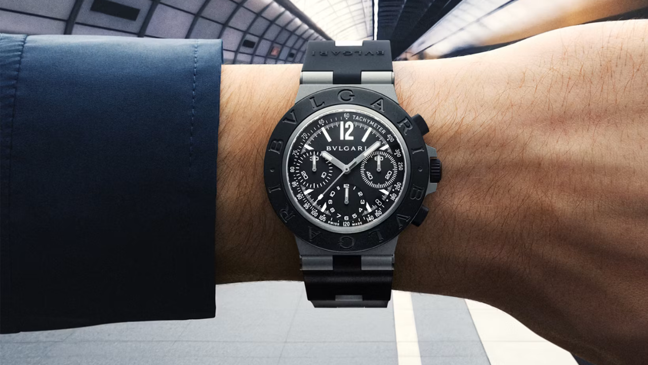 Bulgari Titanio Chronograph e GMT: titânio sandblasted, bezel de borracha preta e abaixo de CHF 5.500