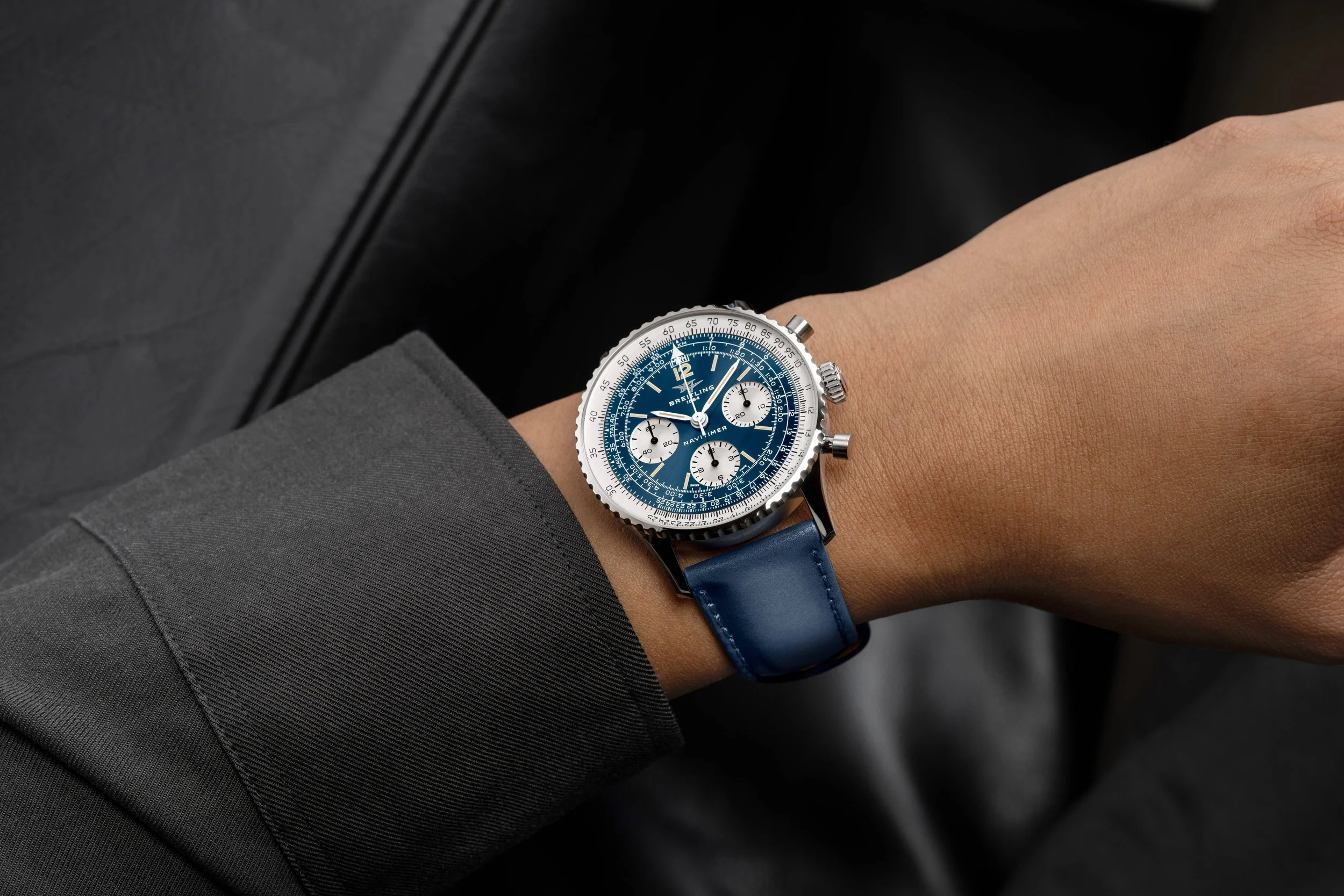 21_Breitling-Navitimer-B09-Chronograph-41-Miles-Davis-Lifetime-Club-Member_LB09501A1C1X1-_RGB.jpg