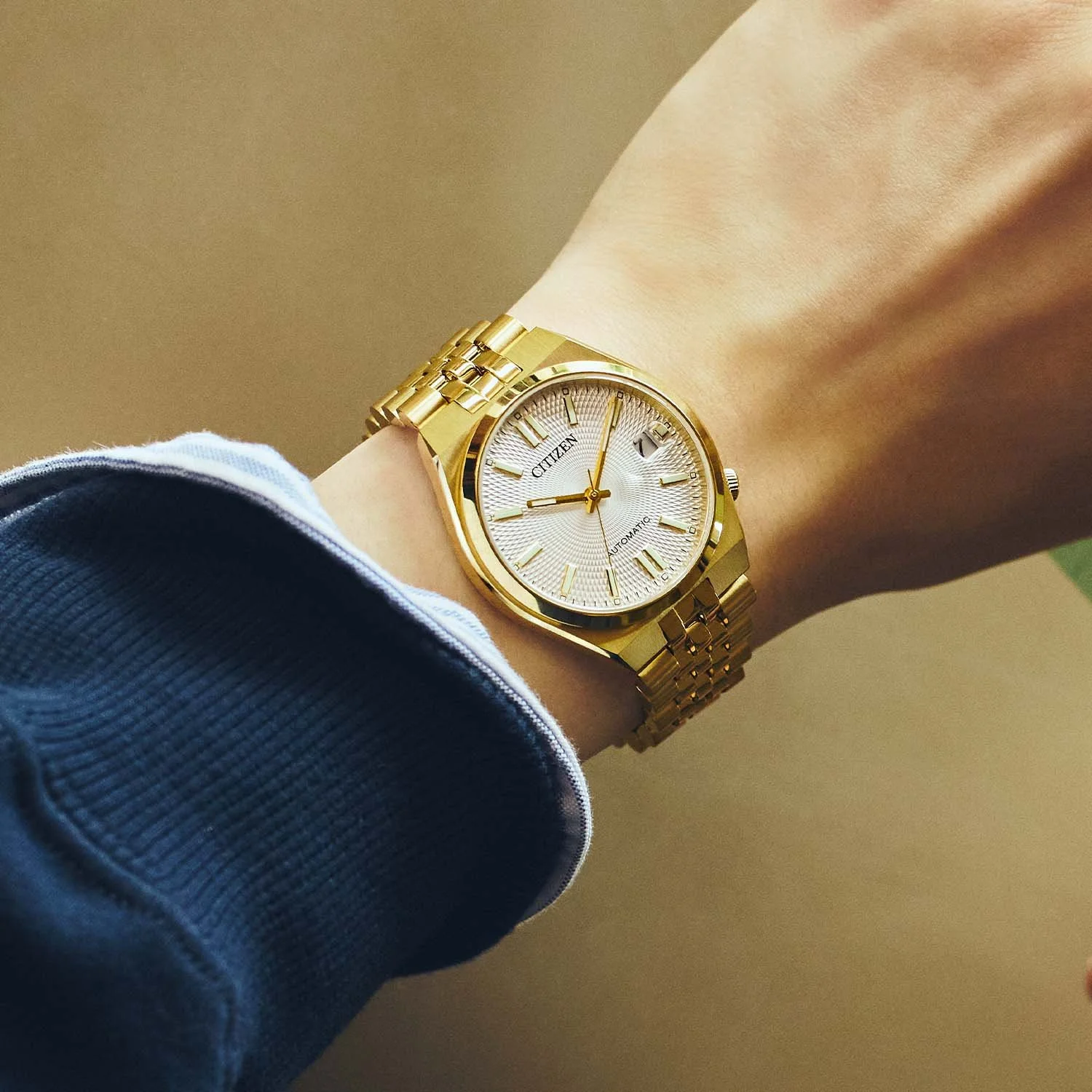 Citizen-Tsuyosa-60-Automatic-37mm-longer-power-reserve-guilloche-like-dial-NK0032-56A-NK0030-51X-NK0030-51E-2.jpg