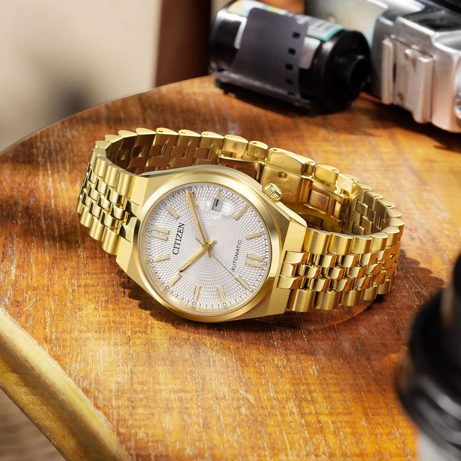 Citizen-Tsuyosa-60-Automatic-37mm-longer-power-reserve-guilloche-like-dial-NK0032-56A-NK0030-51X-NK0030-51E-10.webp
