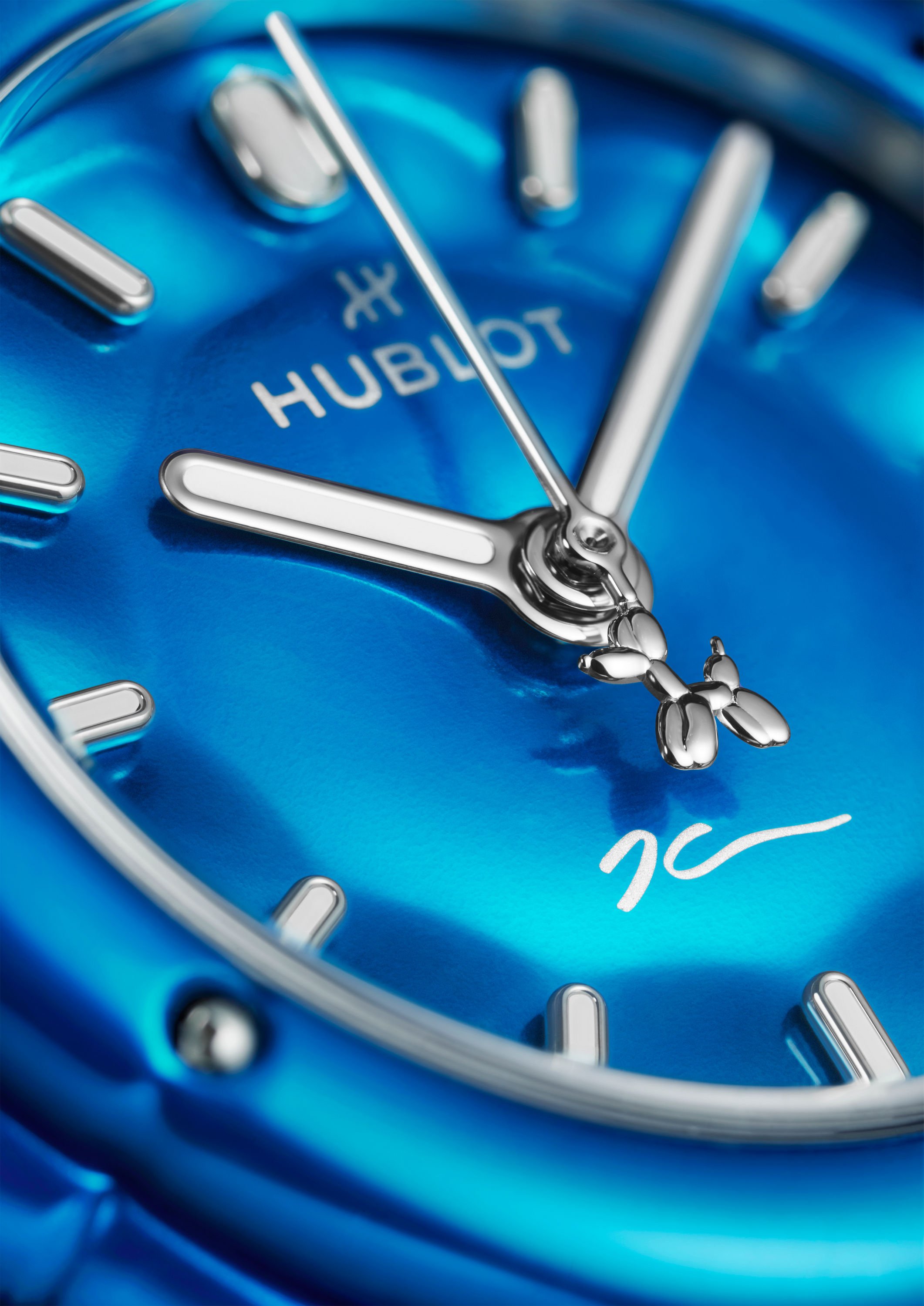 Hublot_Classic Fusion Balloon Dog by Jeff Koons Blue (9).jpg