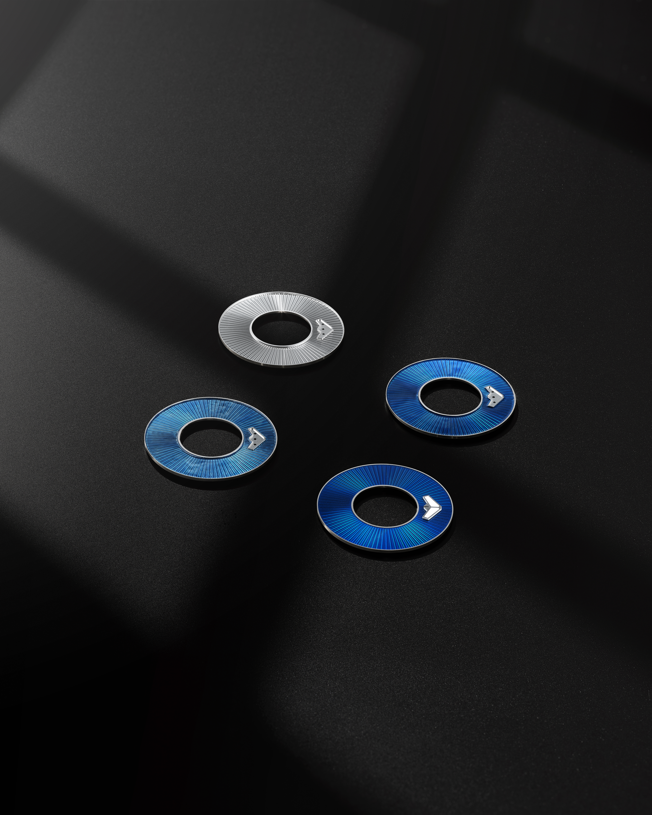 2403-500LE-3AE-BLUE_3A Atelier3 Low.png