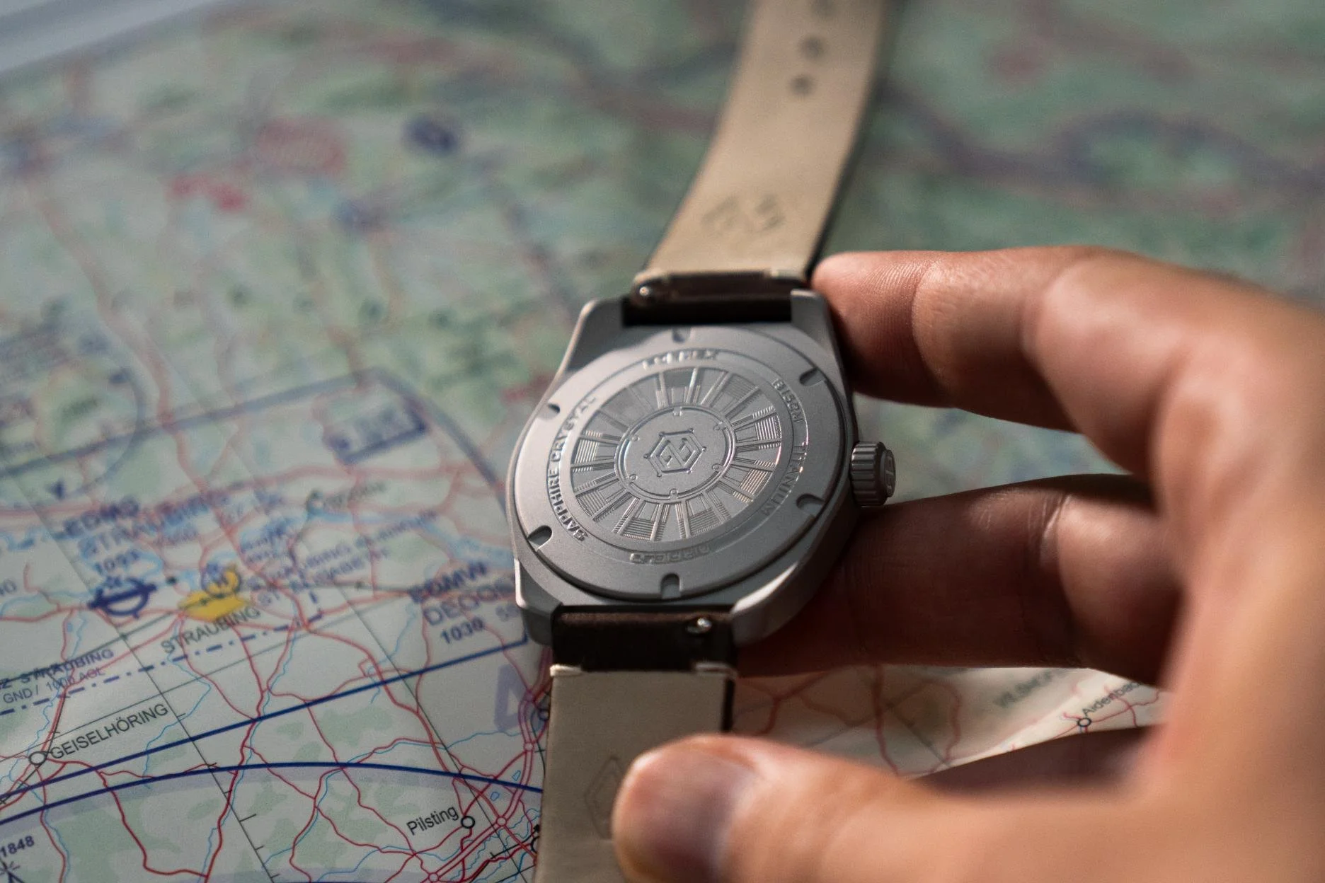Formex AirField 40 mm Automatic - Case Back.jpg