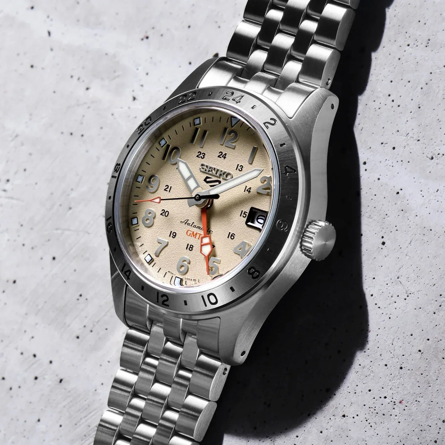 2026-new-colours-Seiko-5-Sports-Field-Watch-HDB001-HDB002-7.webp