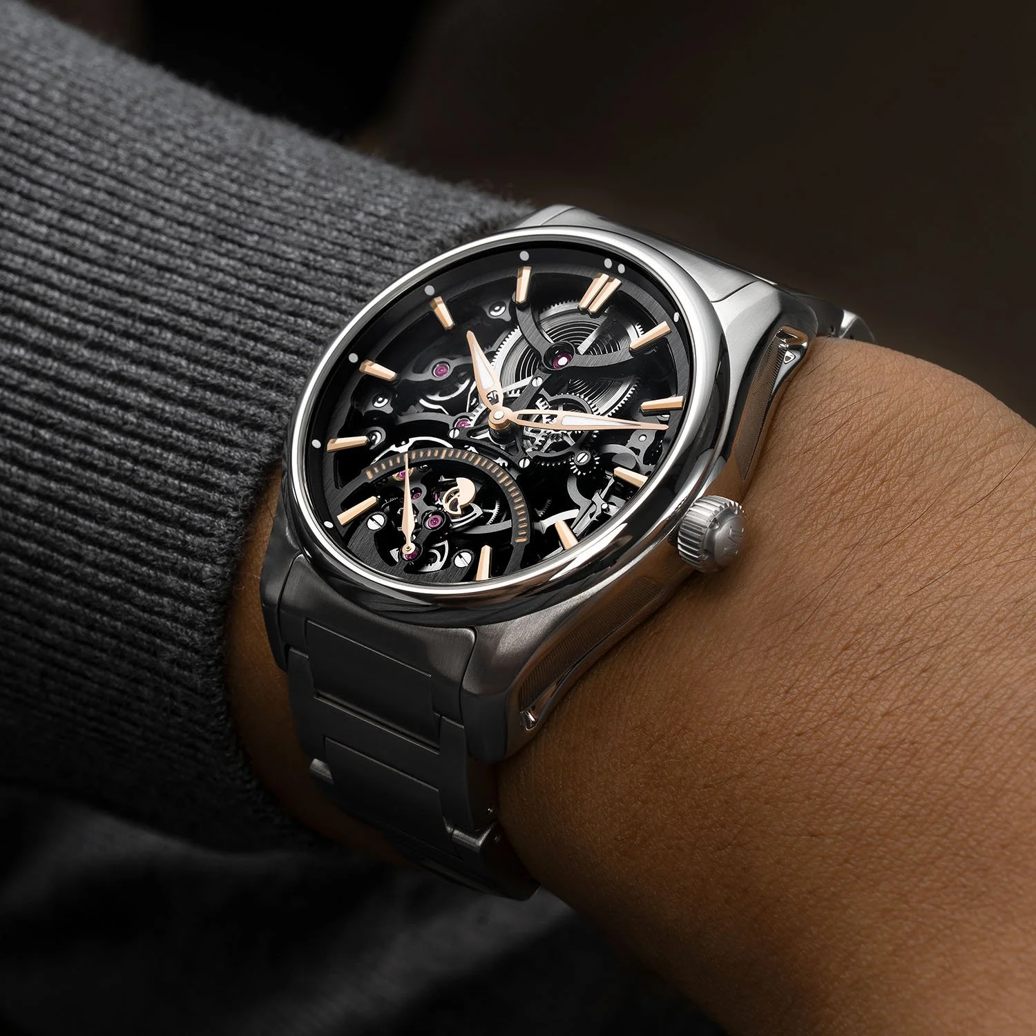 HMoser_3251-1200_Pioneer_Skeleton_Retrograde_Seconds_2.jpg