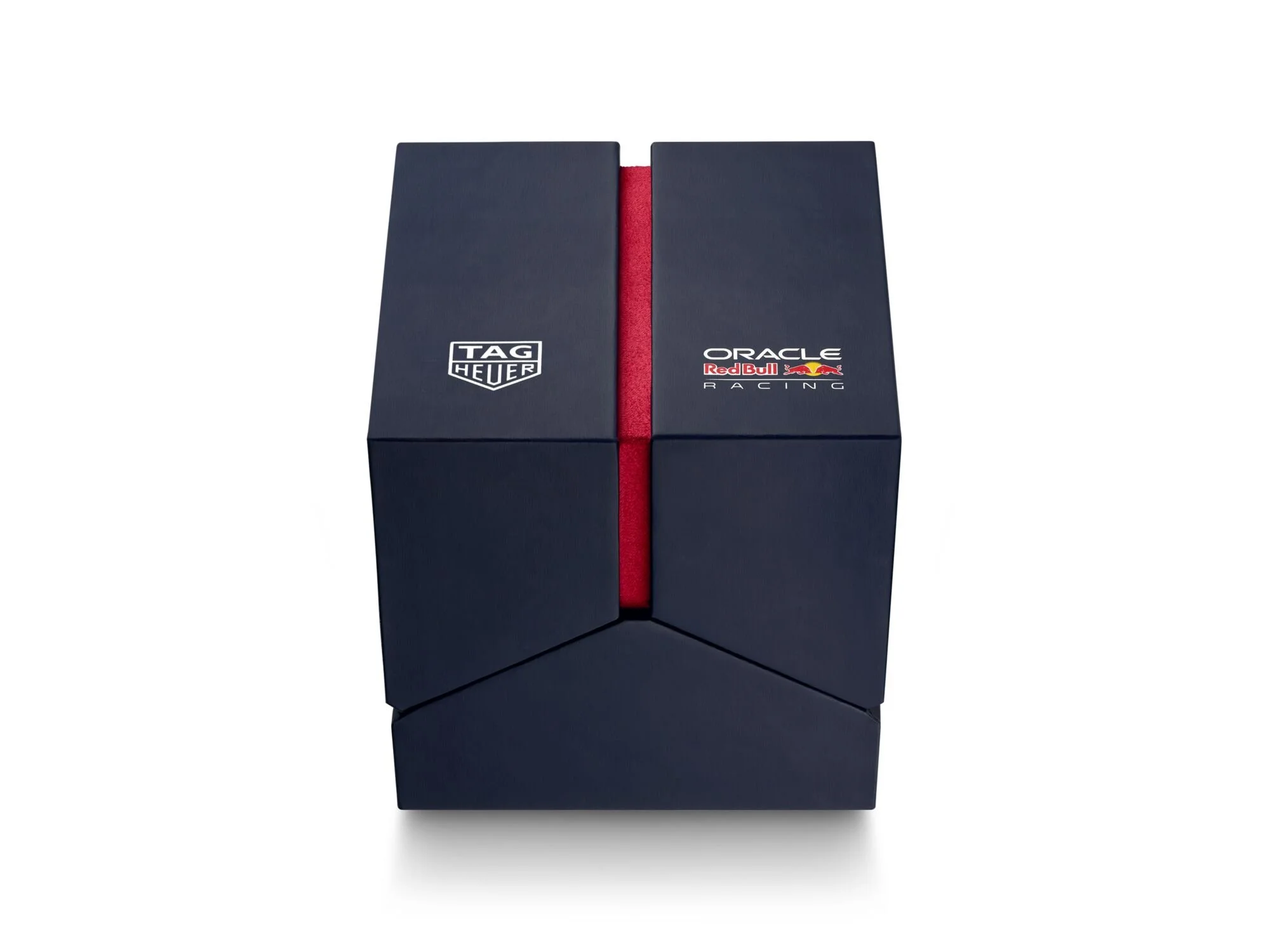 Web-2000px-WBY111F.BA0042_PACKAGING_CLOSED.jpg