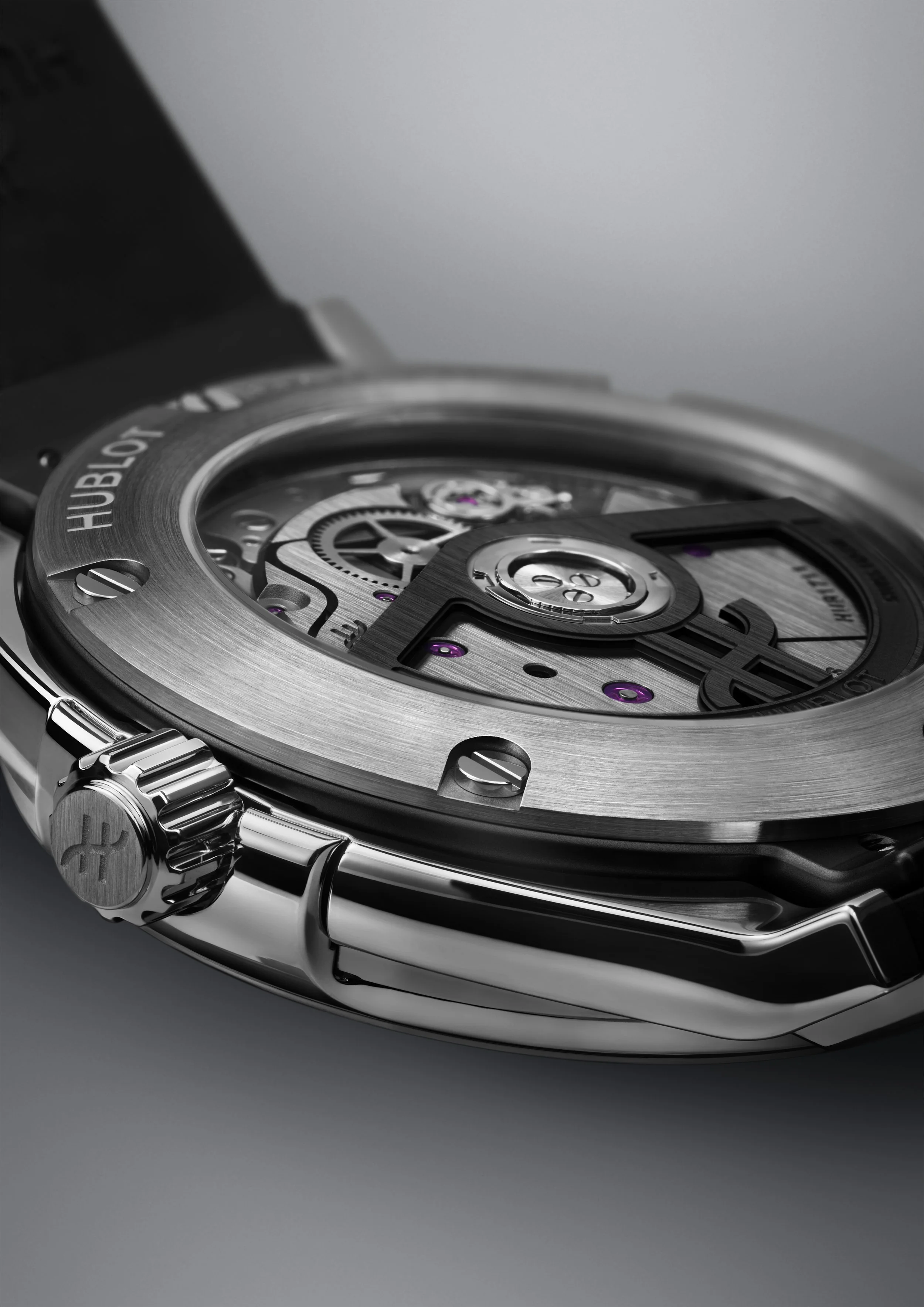 Hublot Classic Fusion Tributo White Gold (6).jpg