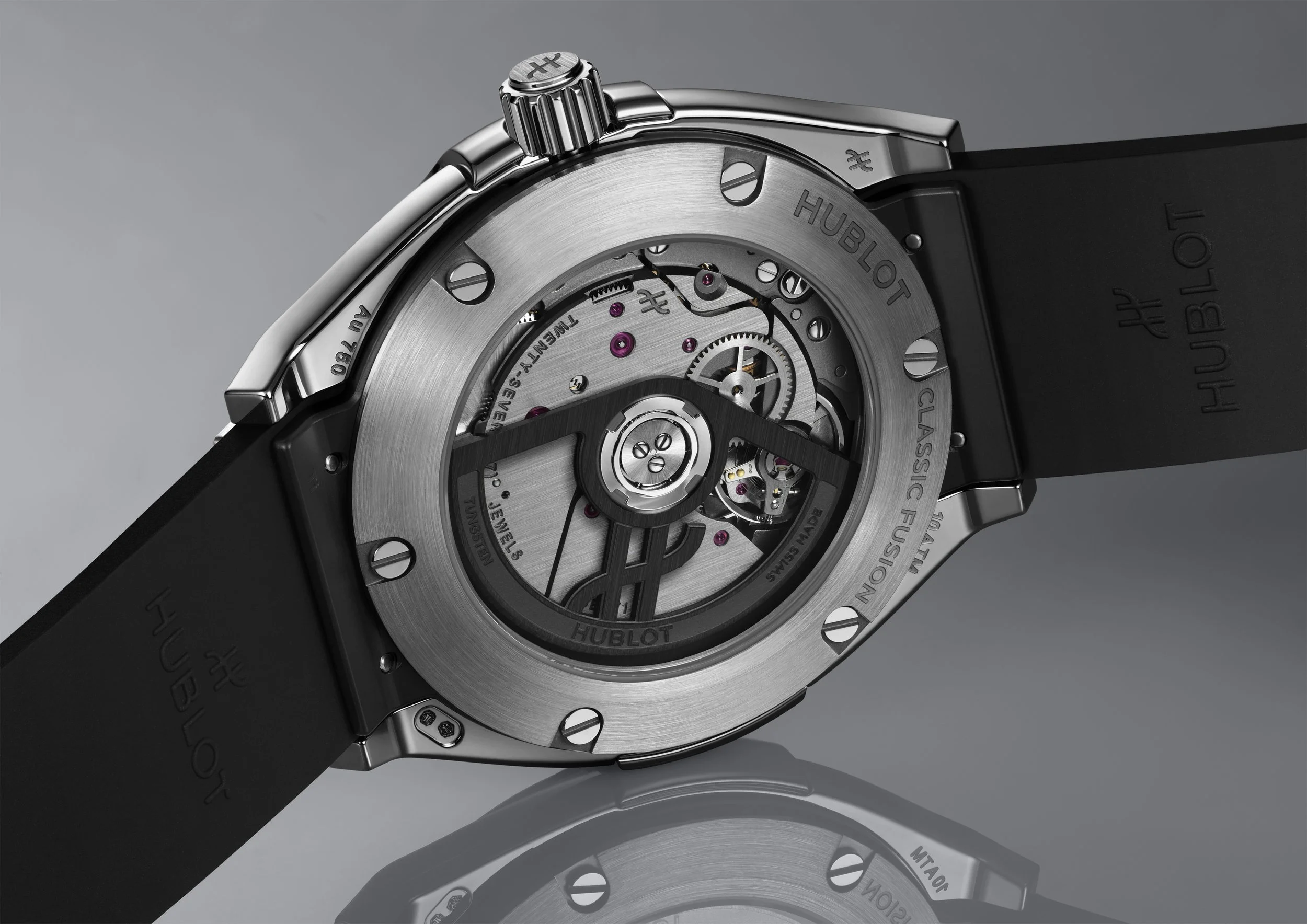 Hublot Classic Fusion Tributo White Gold (5).jpg