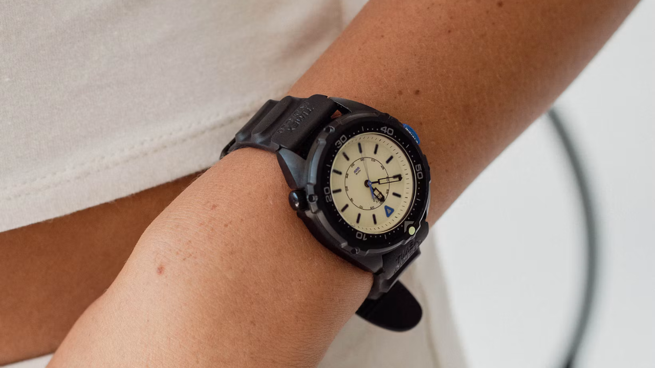 Timex e Dimepiece escurecem a Intrepid na nova Blackout Edition