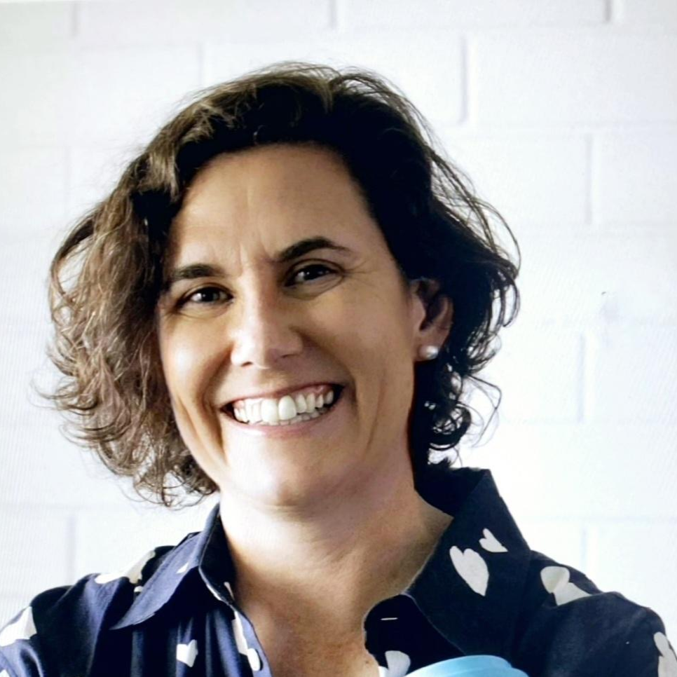 Dr. Julia Powles