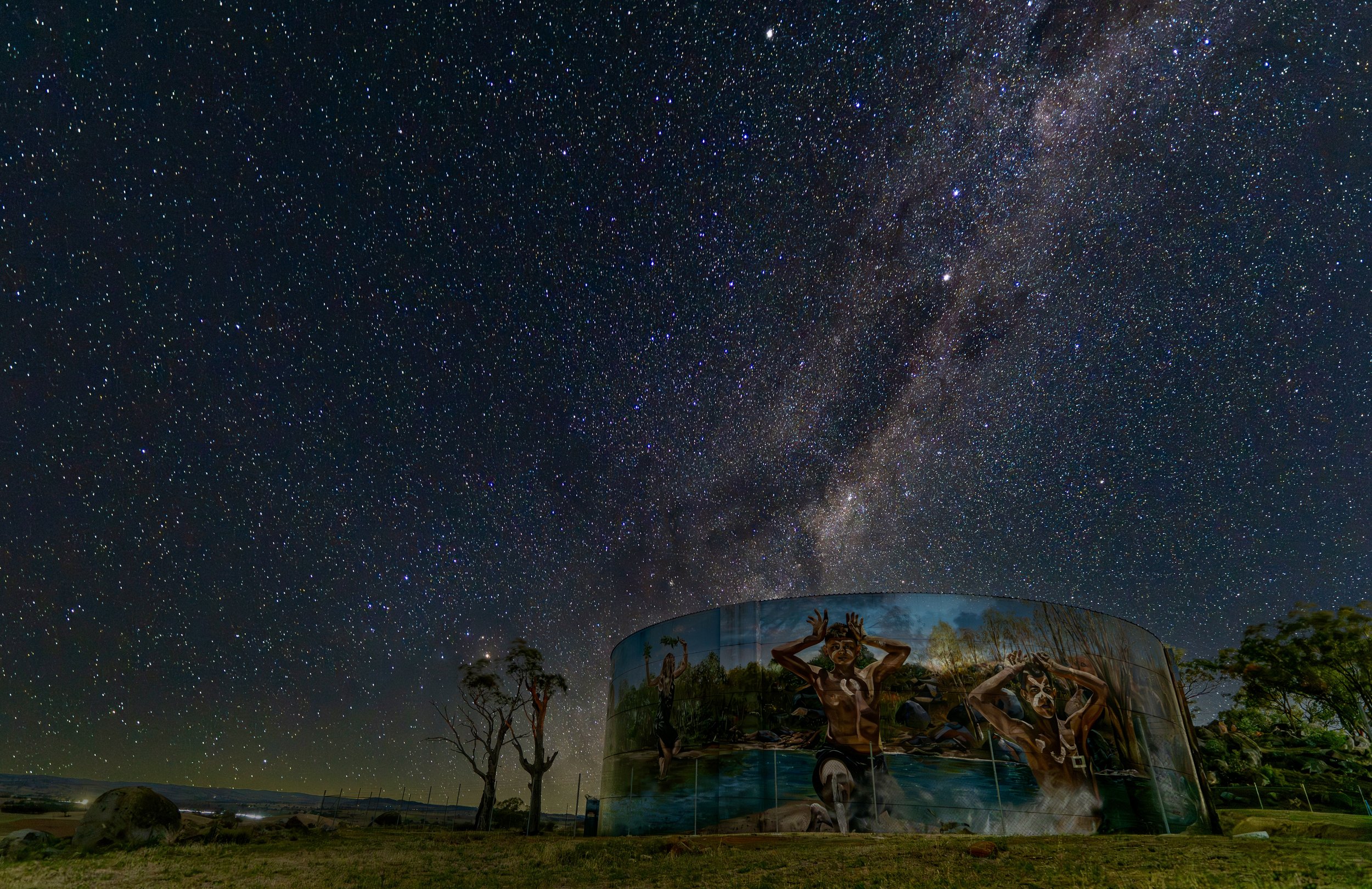 Milky Way timelapse captured in night sky by Sydney-based cinematographer using astrophotography techniques
