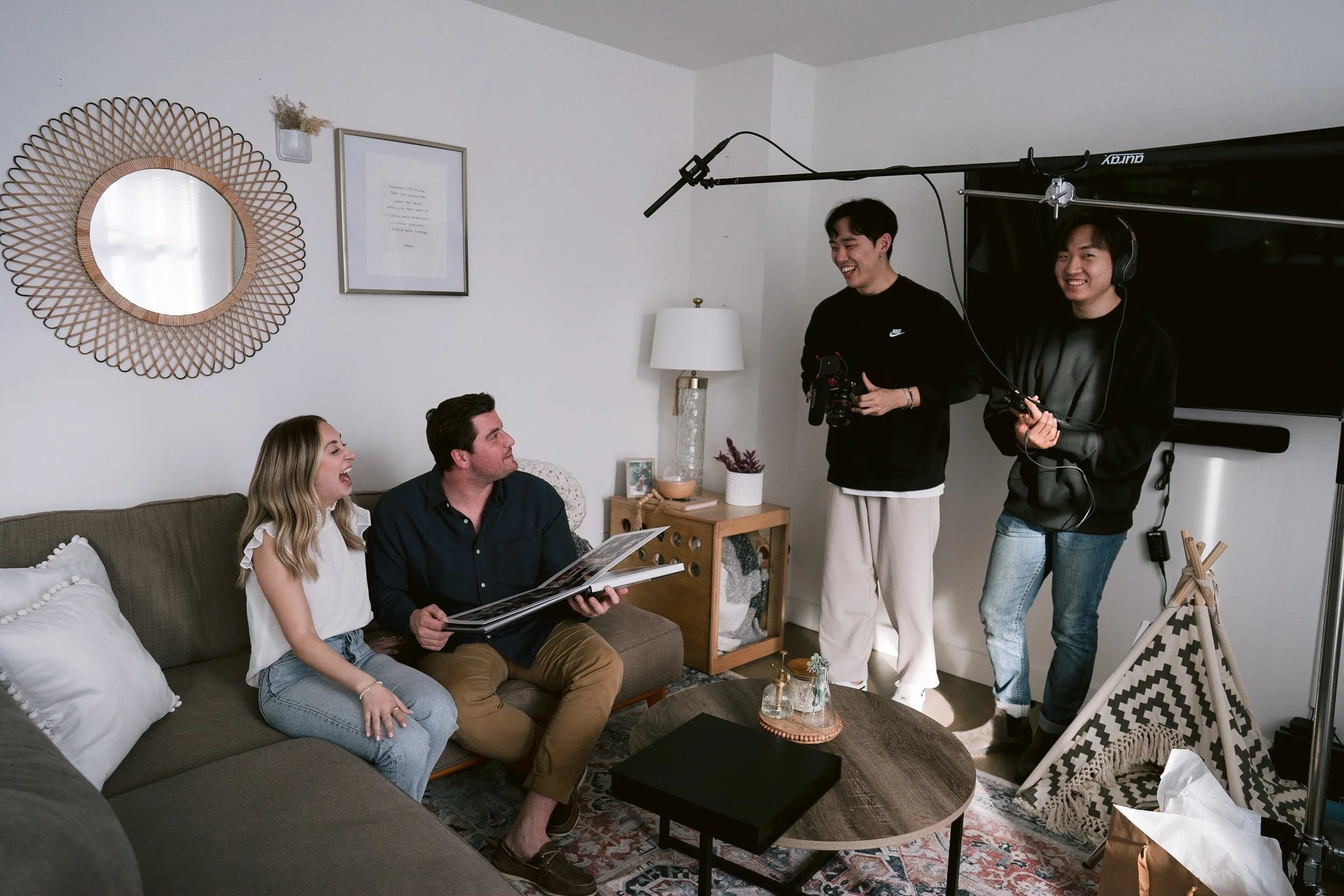 Interview set up for a product video for a business - 제품 인터뷰 촬영 비하인드