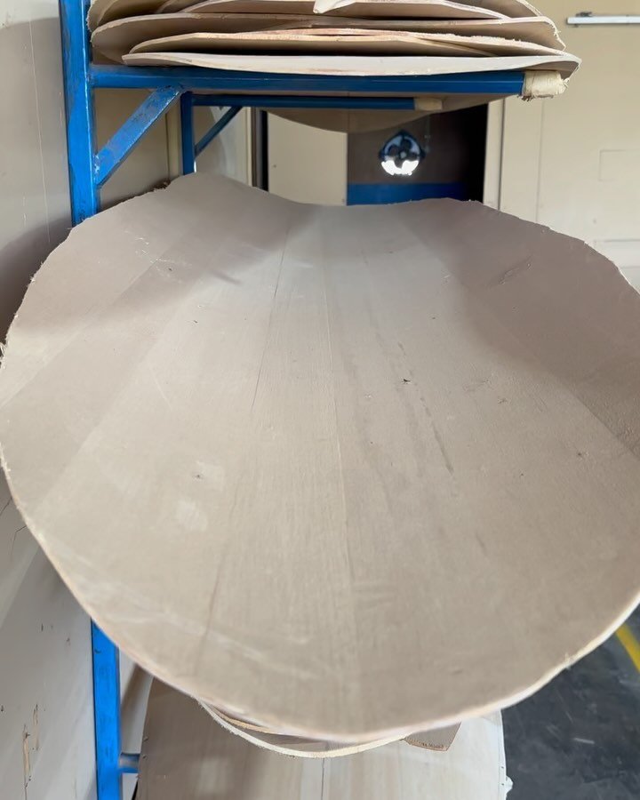 What makes a hollow wooden Varuna feel like a modern surfboard without the Polyurethane foam? 5 years of engineering trial and development with insight from the best shapers and best woodworkers. And 100s of hours in the water of course. It&rsquo;s t