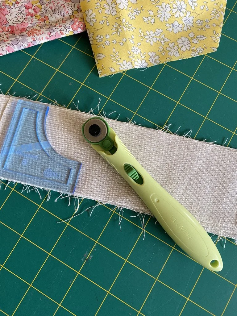 18mm Clover Rotary Cutter — Mel Storey Patchwork