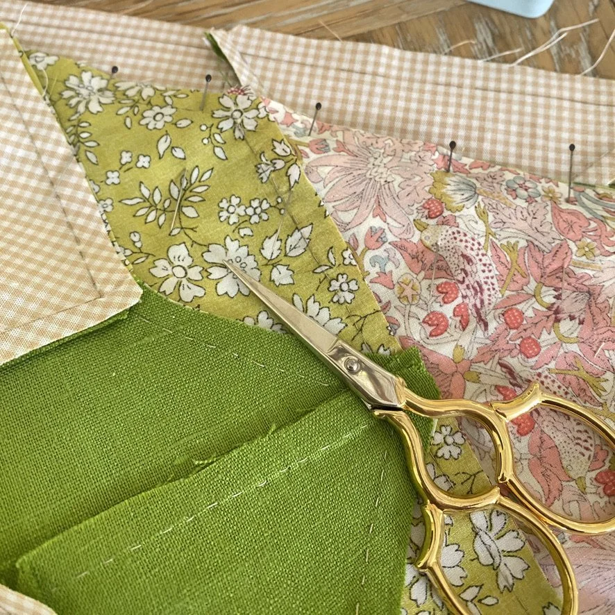 Mel Storey Patchwork_Sohmo and Raspberry Drive Quilt