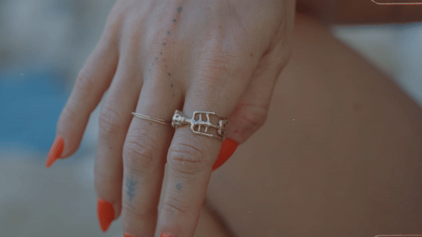 RING HEADER CHILL.gif