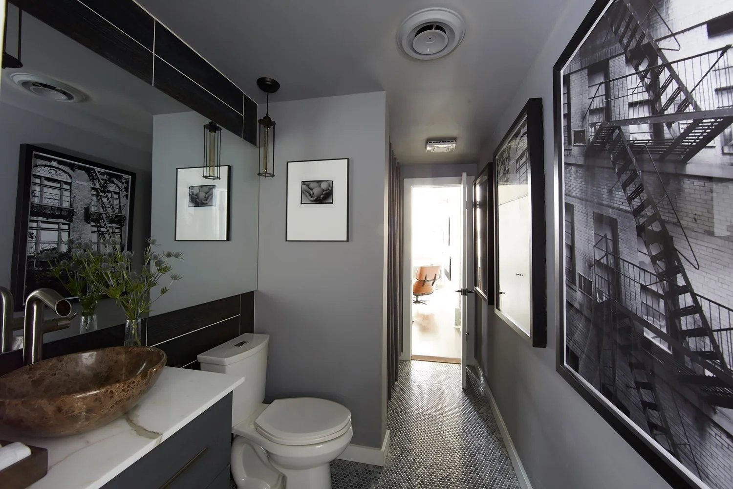 Minhnuyet Hardy - Contemporary Cool Loft