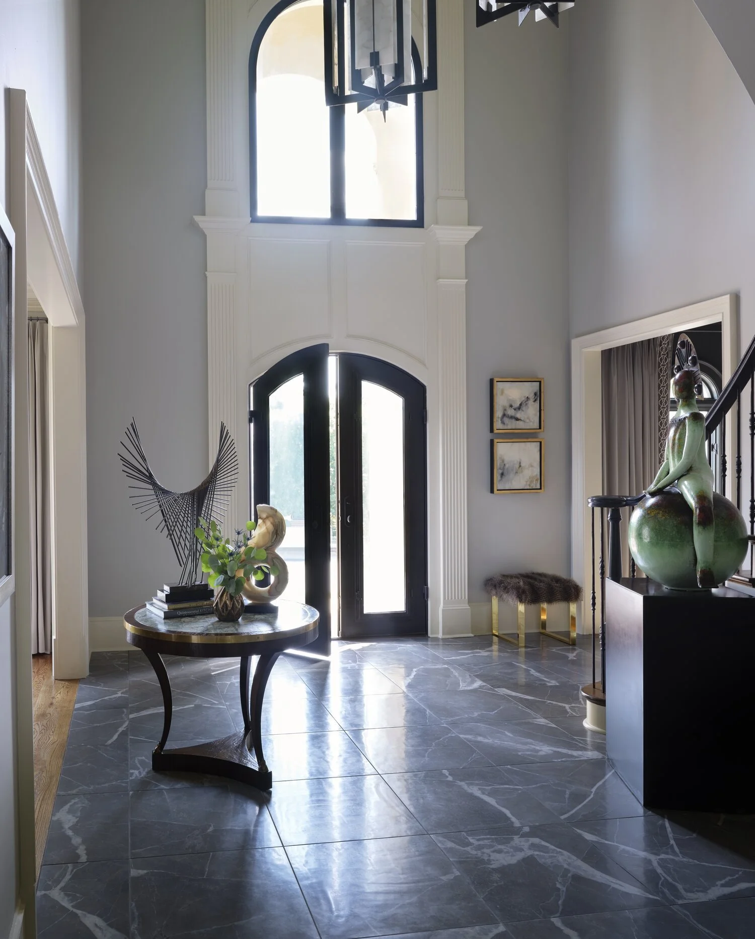 Minhnuyet Hardy - Edgy Estate Makeover - Foyer
