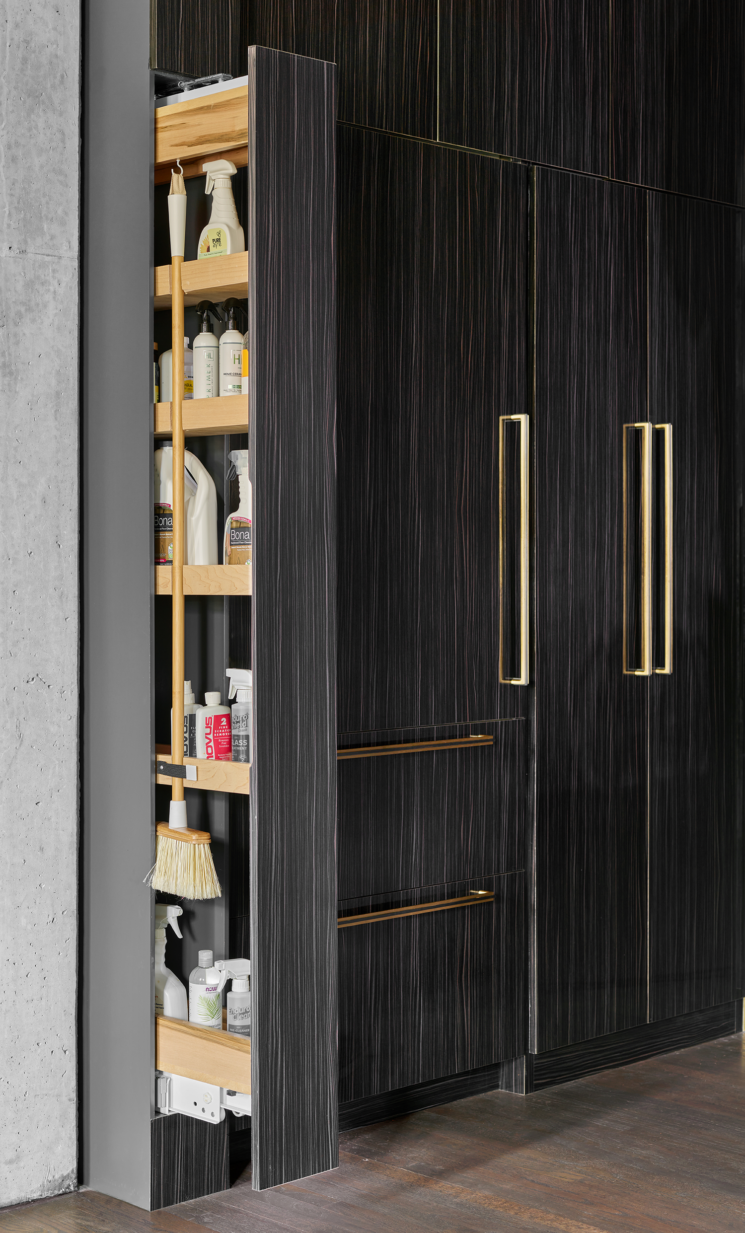 Tailored Ingenuity: Storage Solutions to Elevate Everyday Living