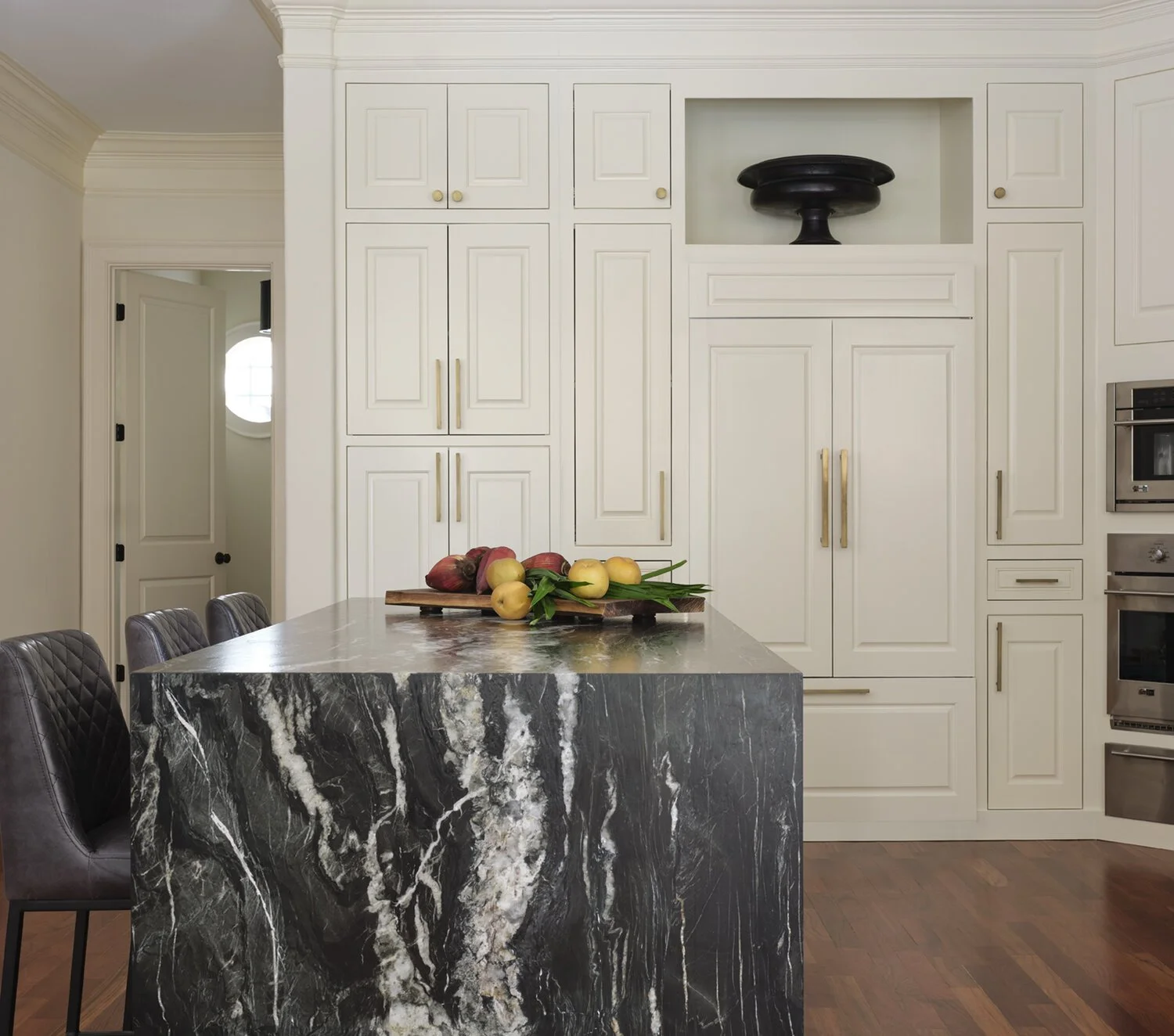Minhnuyet Hardy - Modern Mediterranean