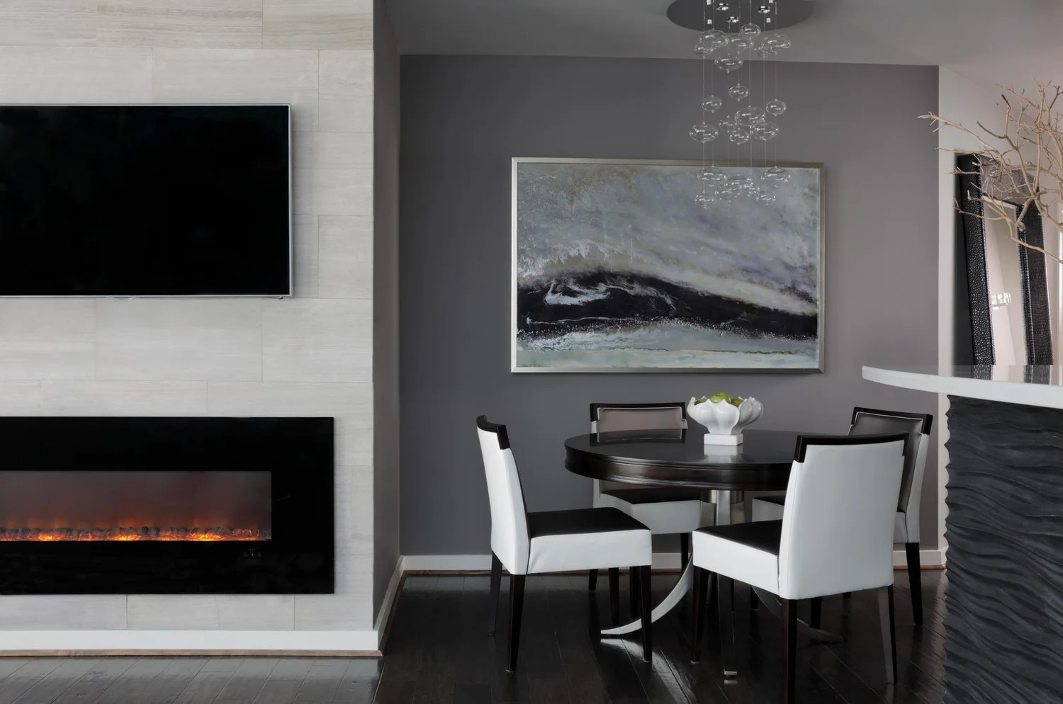 Minhnuyet Hardy - House of Rock - Fireplace
