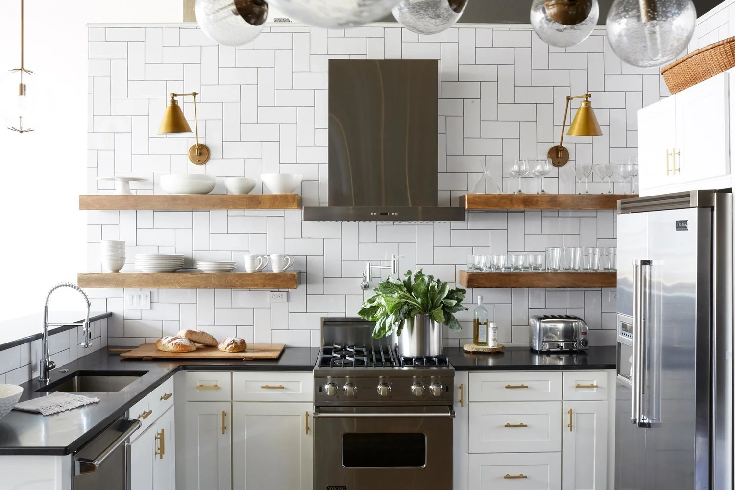 Minhnuyet Hardy - Contemporary Cool Loft - Kitchen