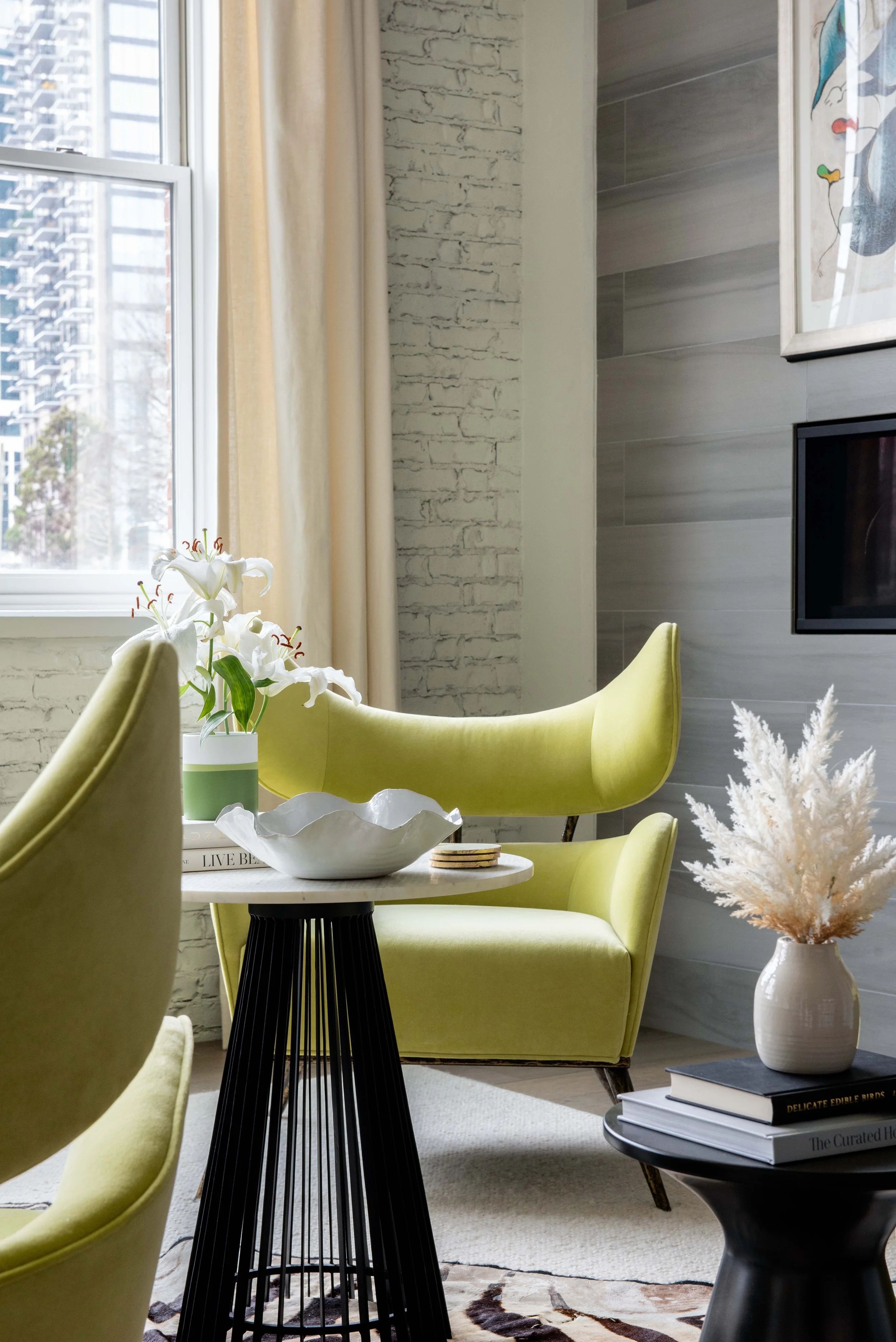 minhnuyet-hardy-contemporary-condo-interior-design-06.jpg