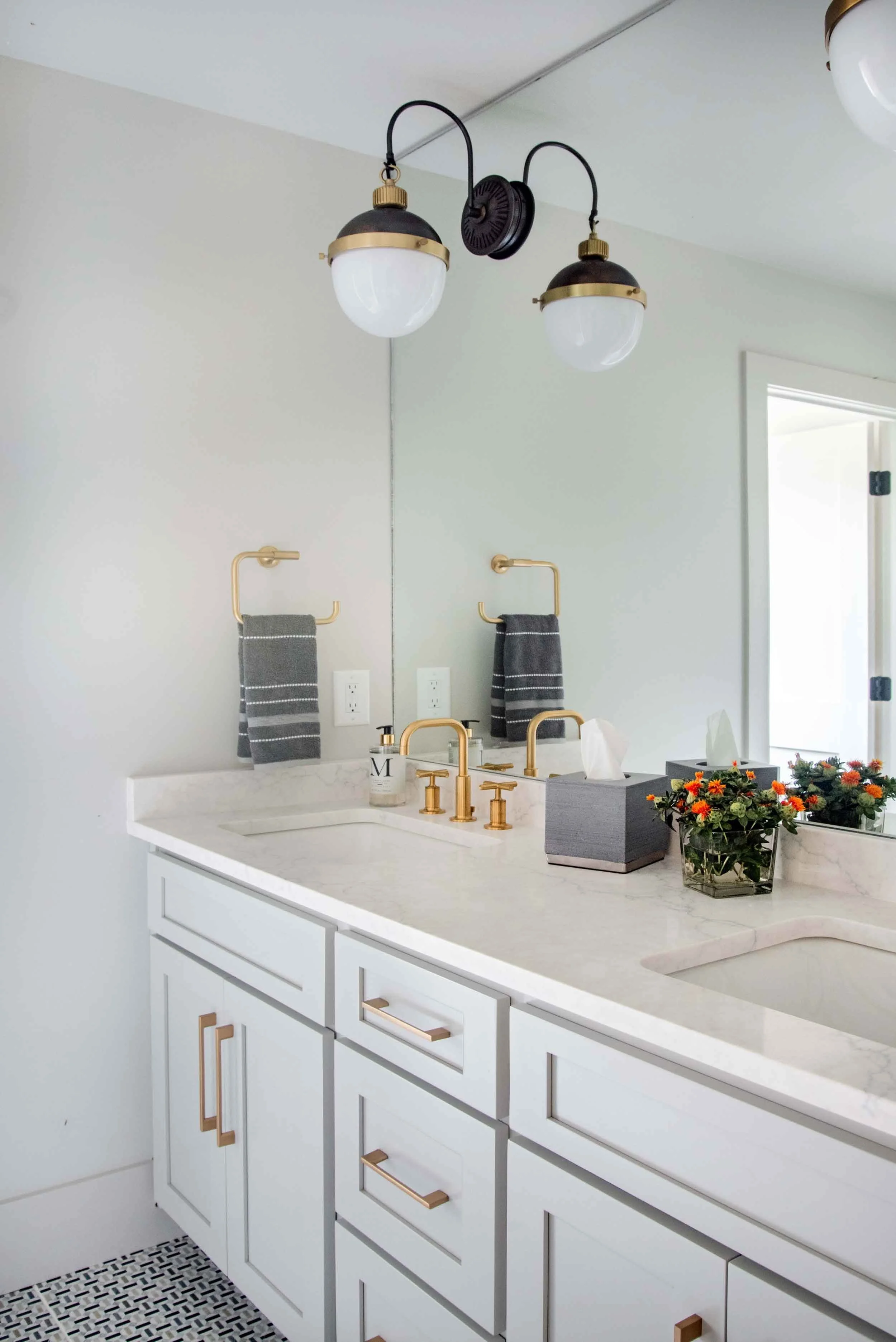 minhnuyet-hardy-modern-masculine-manor-vanity-neue-27.jpg