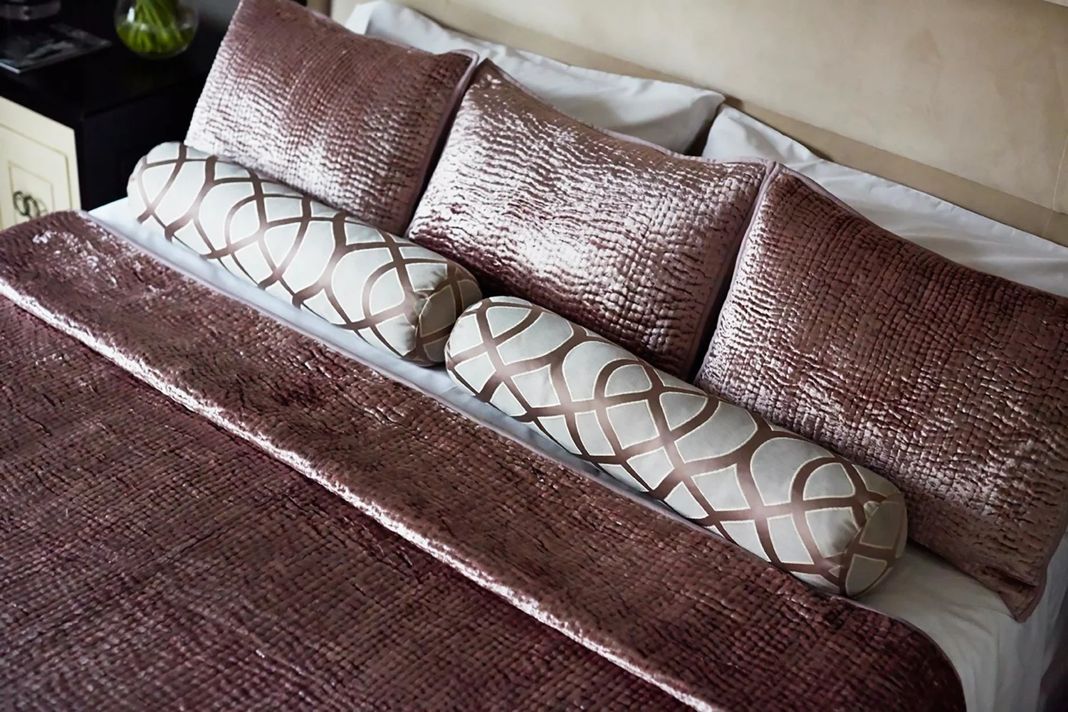 Minhnuyet Hardy - Brookhaven Beauty - Bed