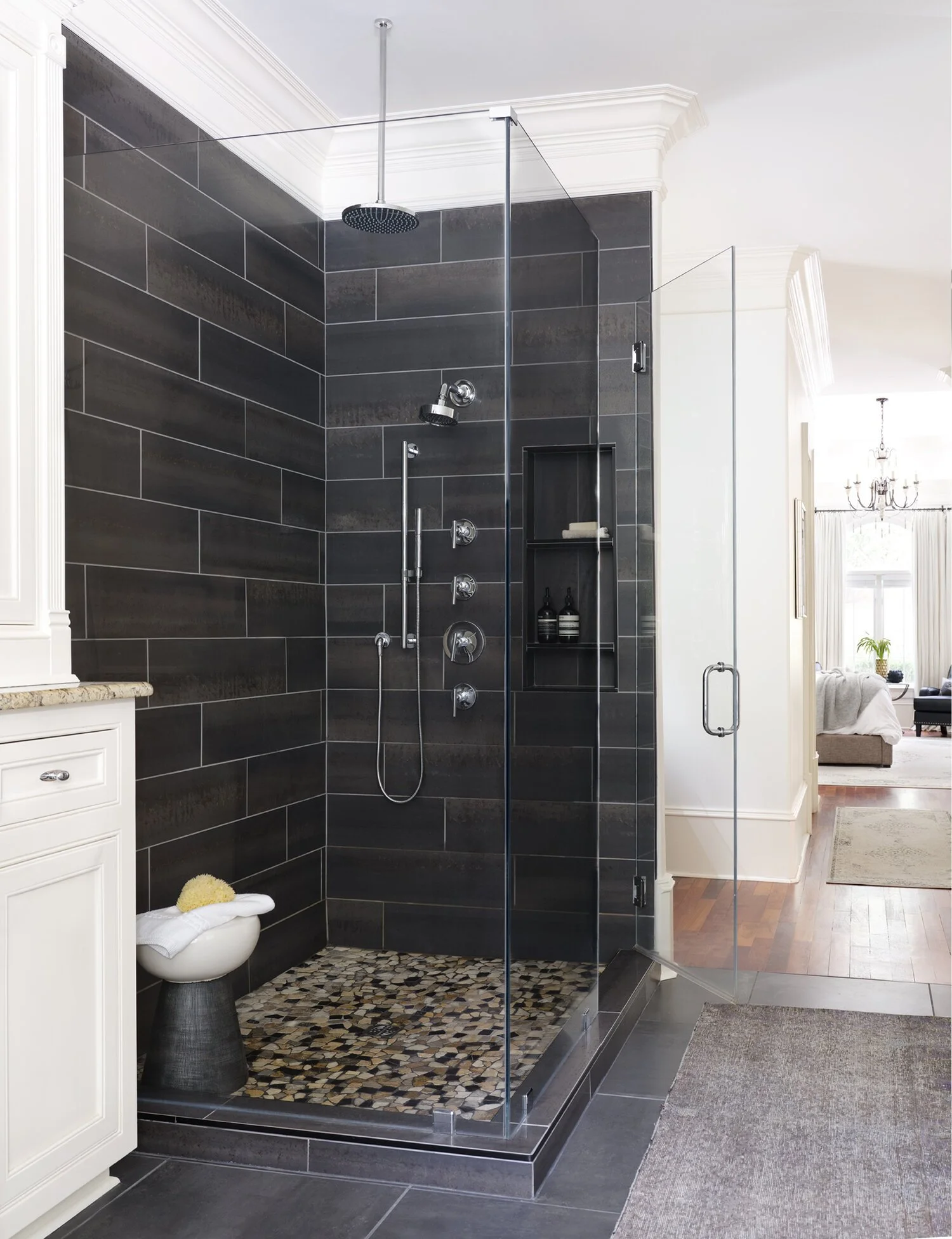 Minhnuyet Hardy - Modern Mediterranean - Shower