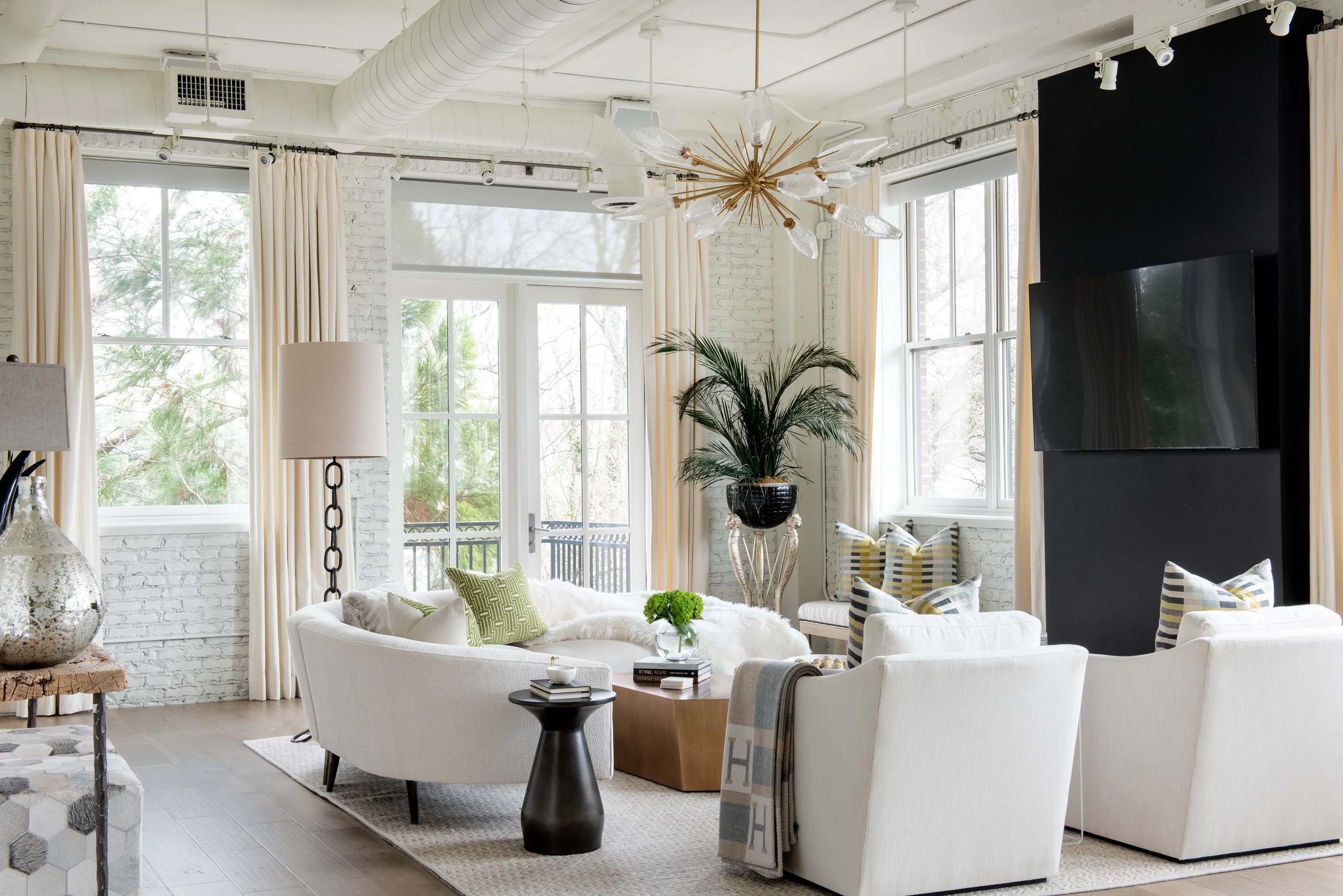 Creating Luxurious, Functional Spaces: The Art of Contemporary Condo Design