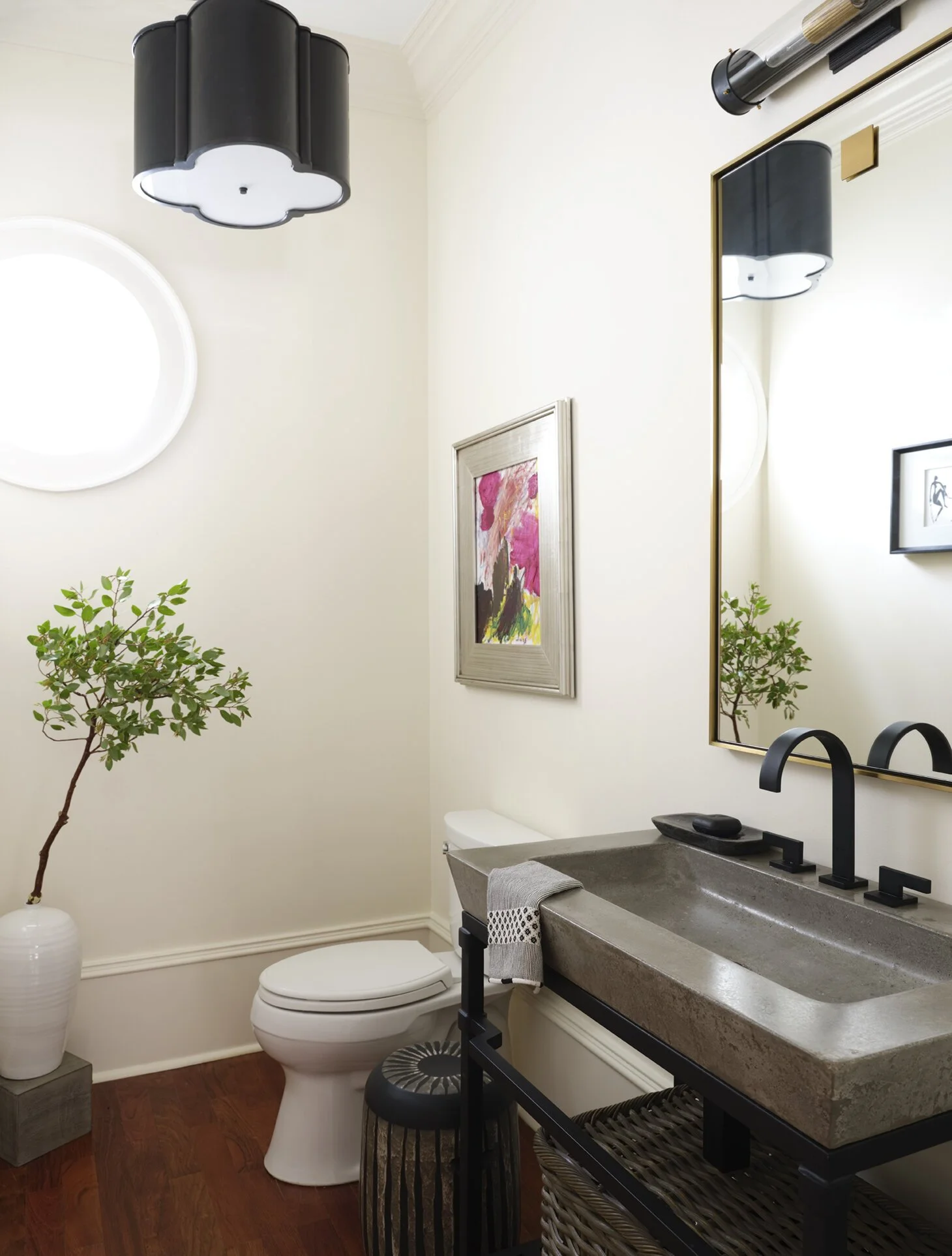 Minhnuyet Hardy - Modern Mediterranean - Bathroom