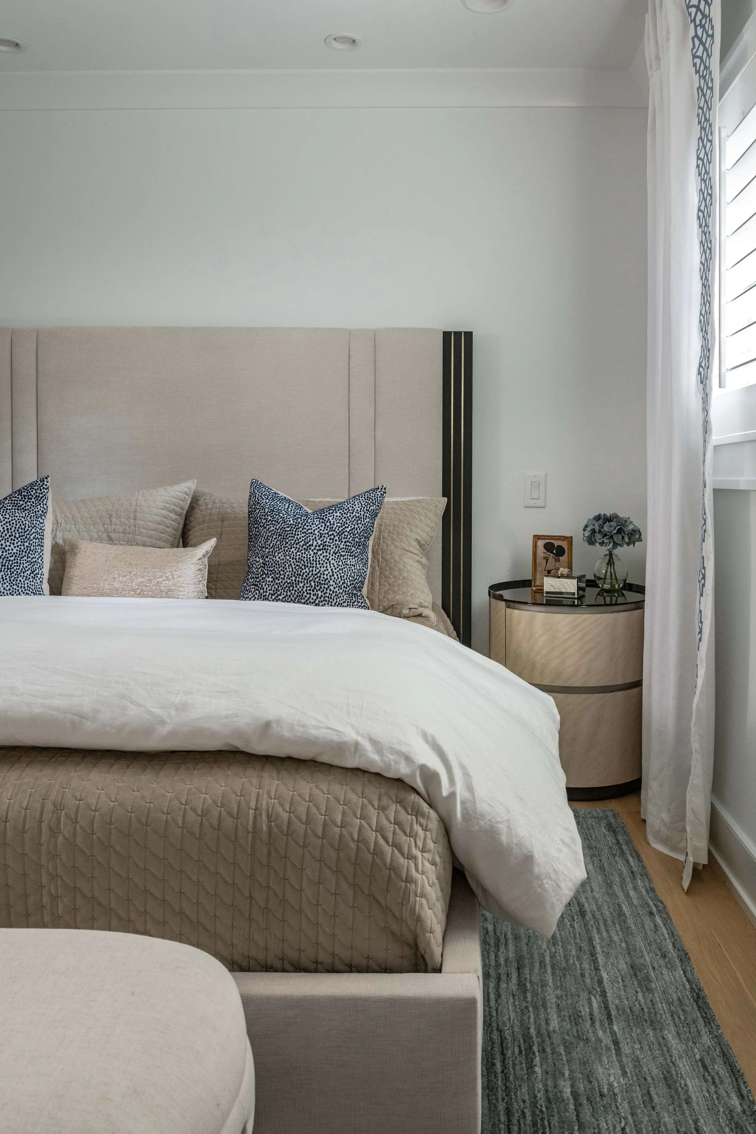 minhnuyet-hardy-refined-decatur-residence-bedroom.jpg