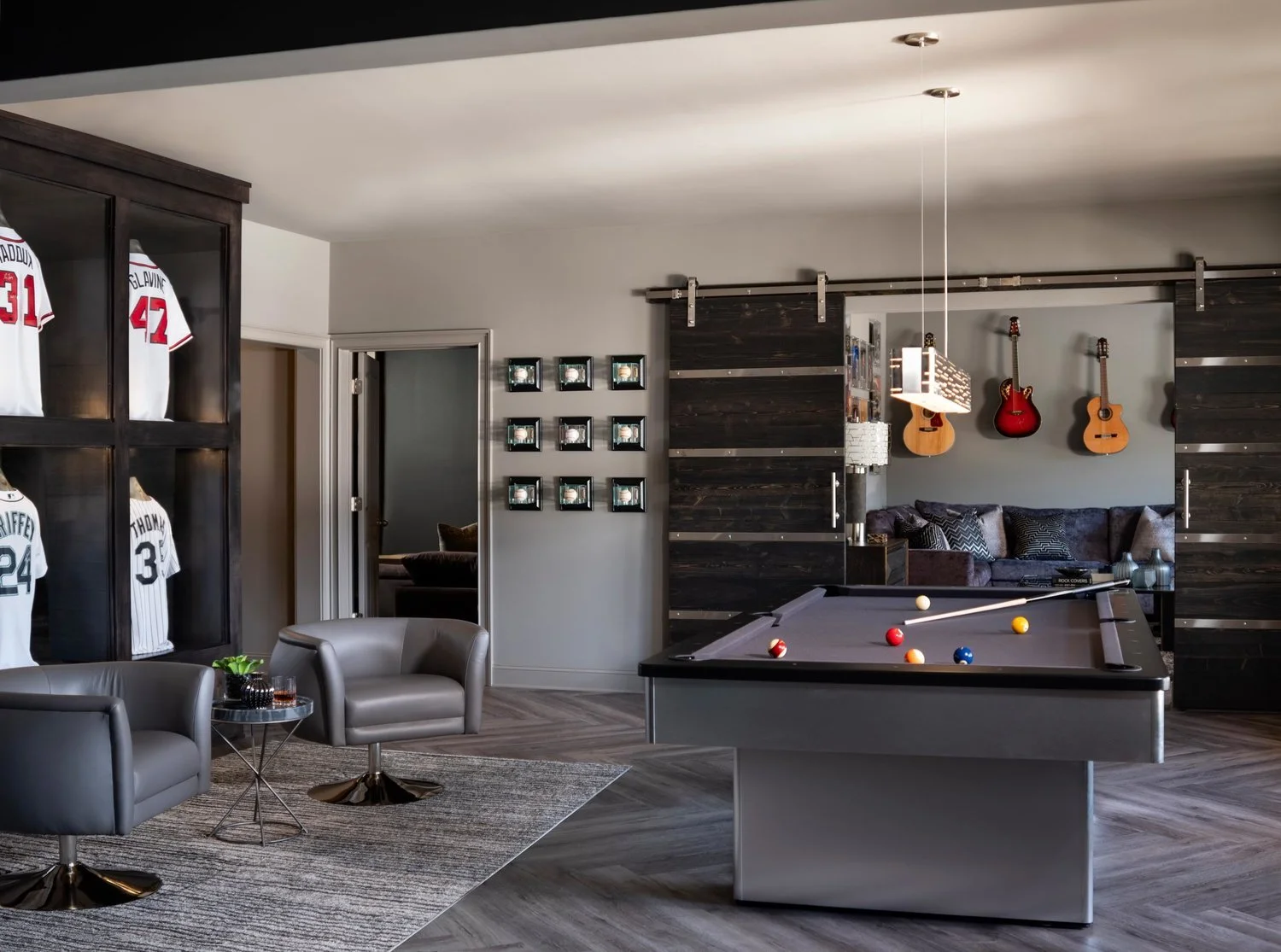 Minhnuyet Hardy - Moody Modern Man Cave