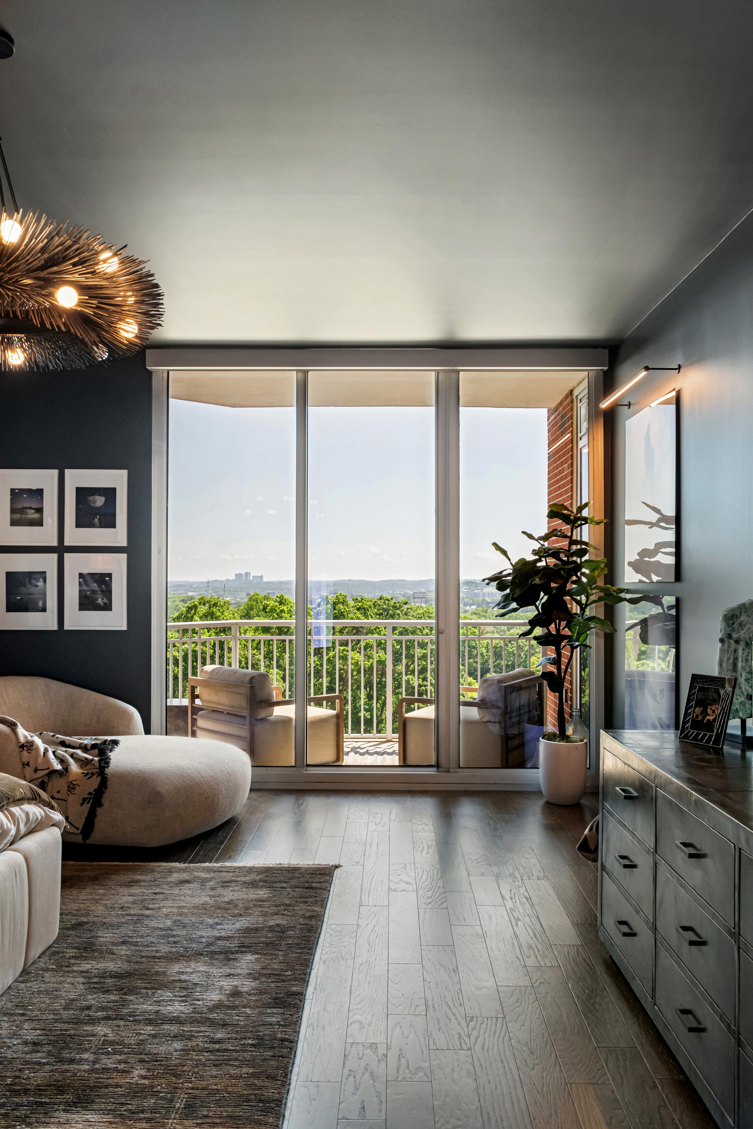 minhnuyet_hardy_brookwood_terrace_rooom.jpg