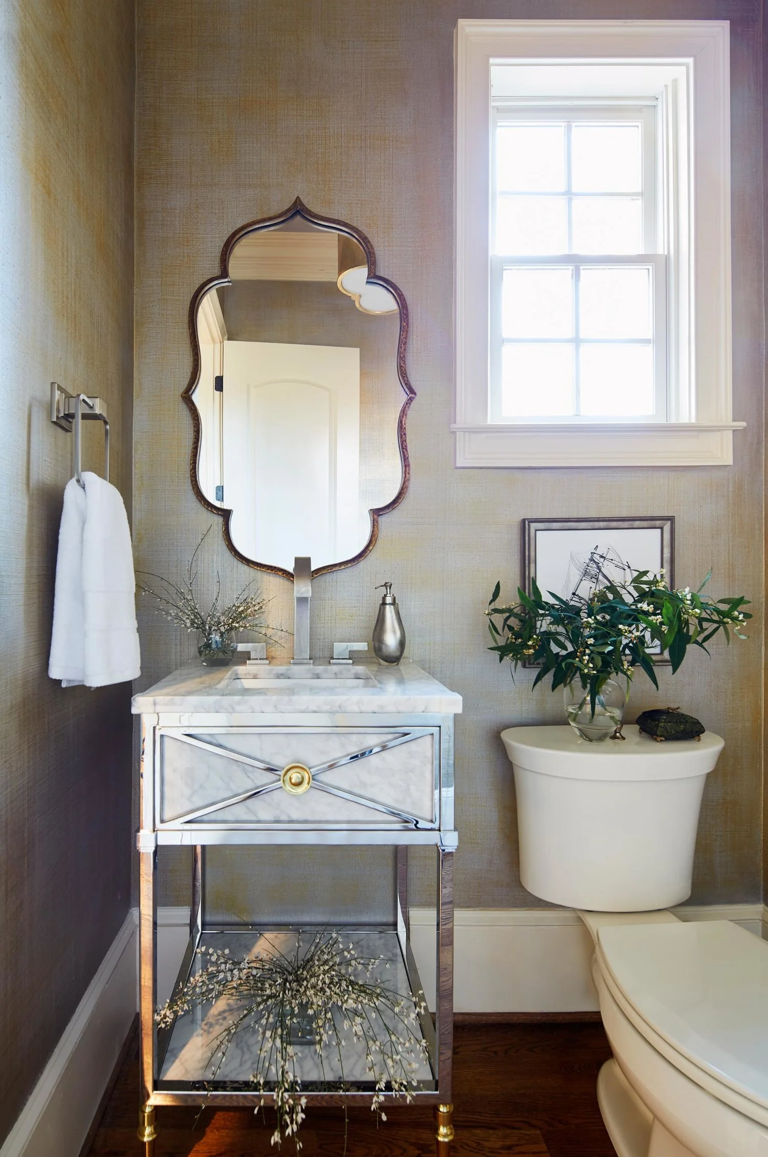 Minhnuyet Hardy - Edgy Estate Makeover - Bathroom