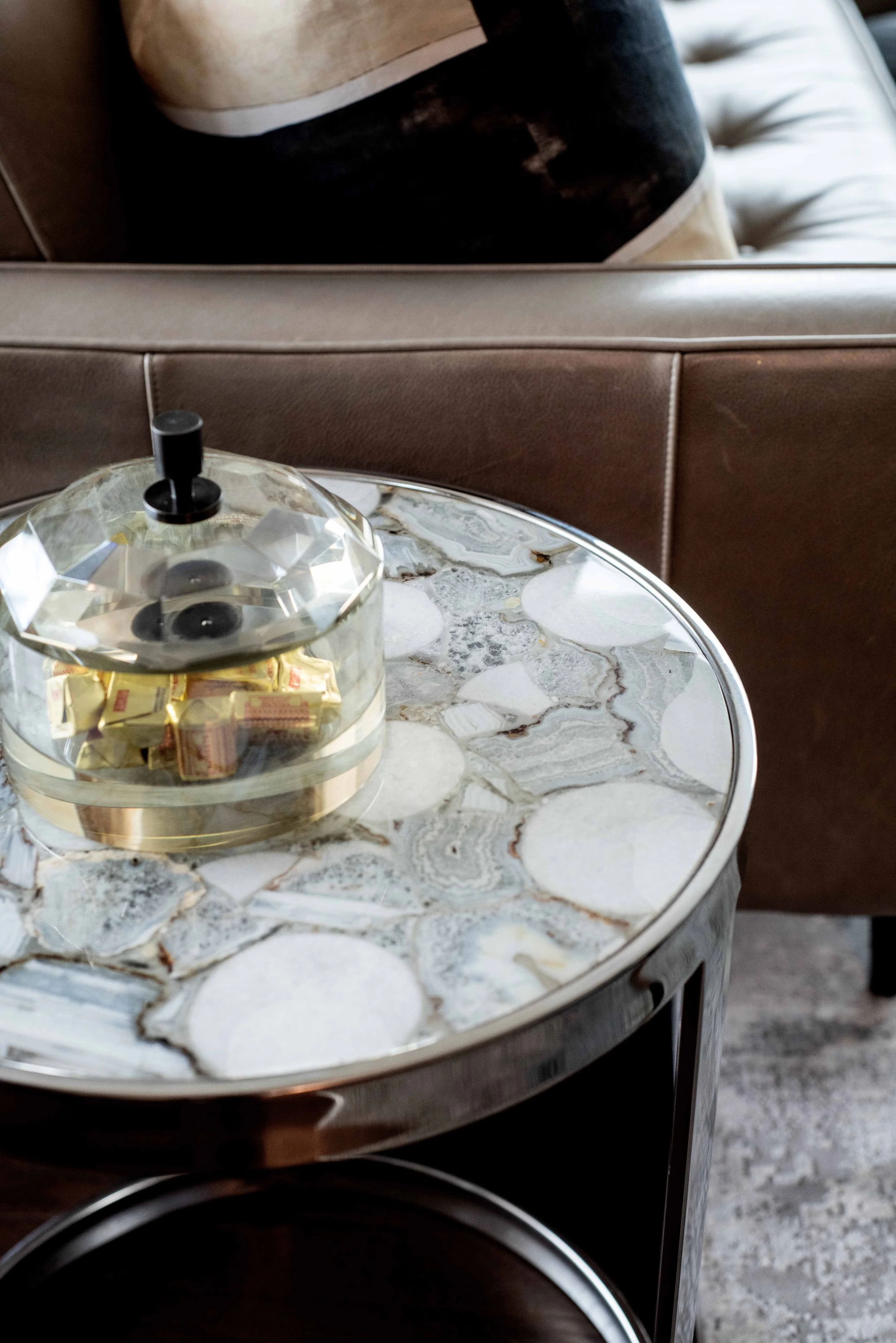 minhnuyet-hardy-modern-glam-buckhead-interior-design-05.jpg