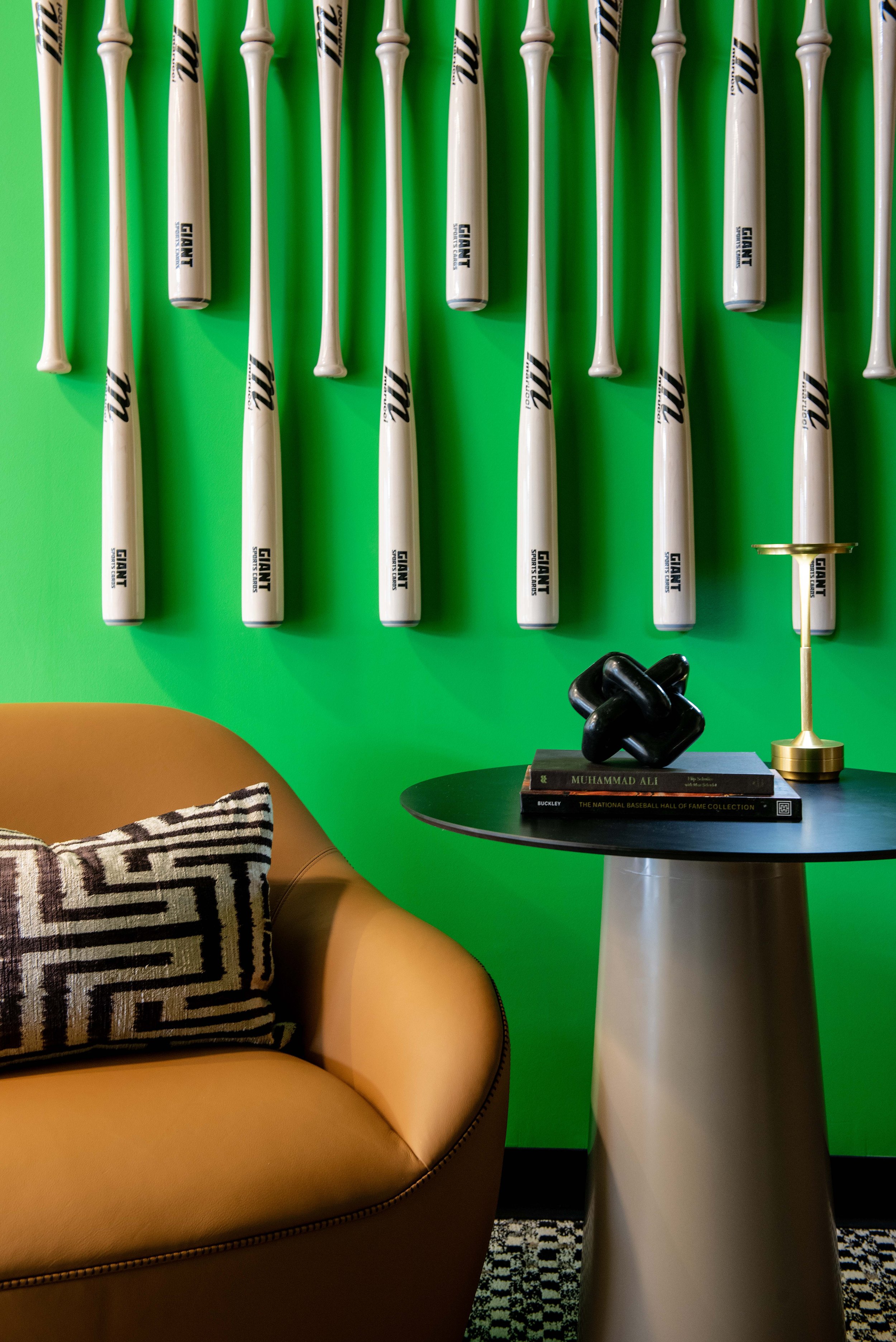 minhnuyet-hardy-giant-sports-interior-design-30.jpg